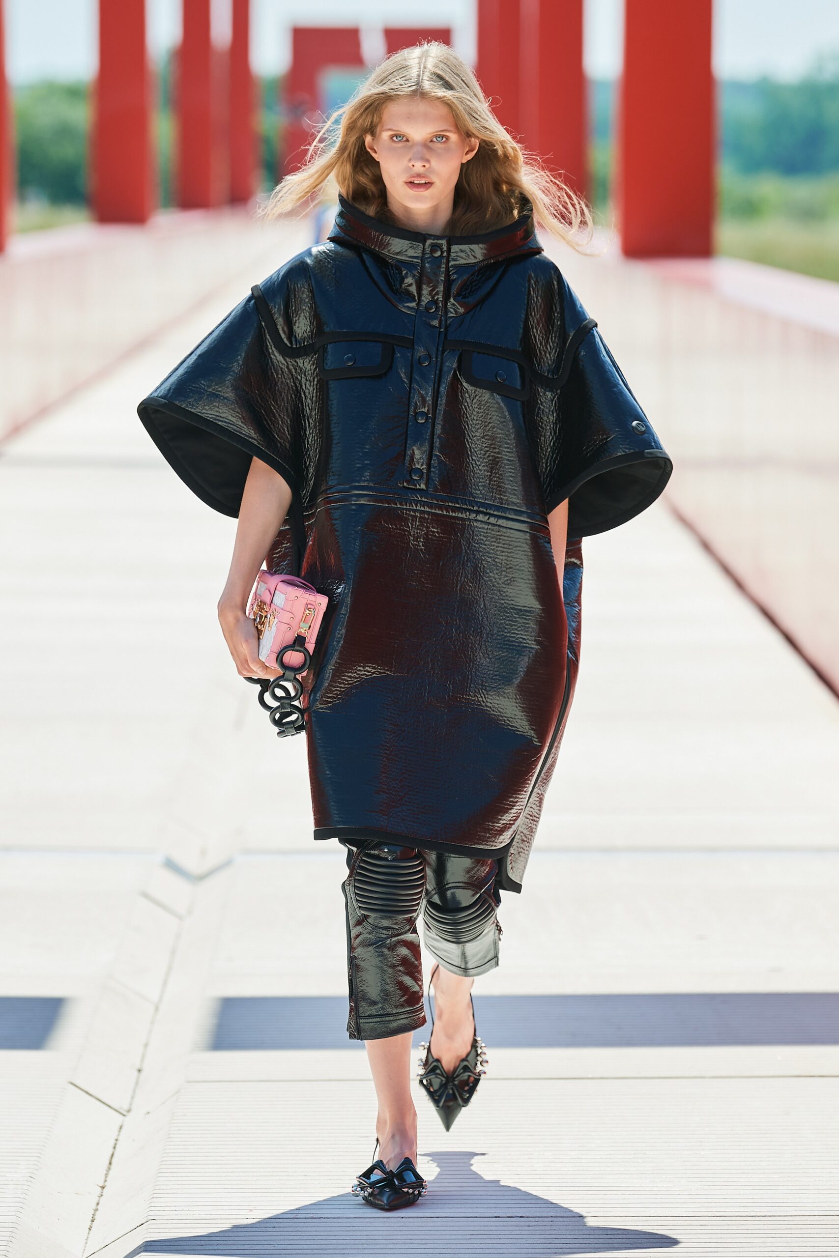 Louis Vuitton Resort 22 Look 2