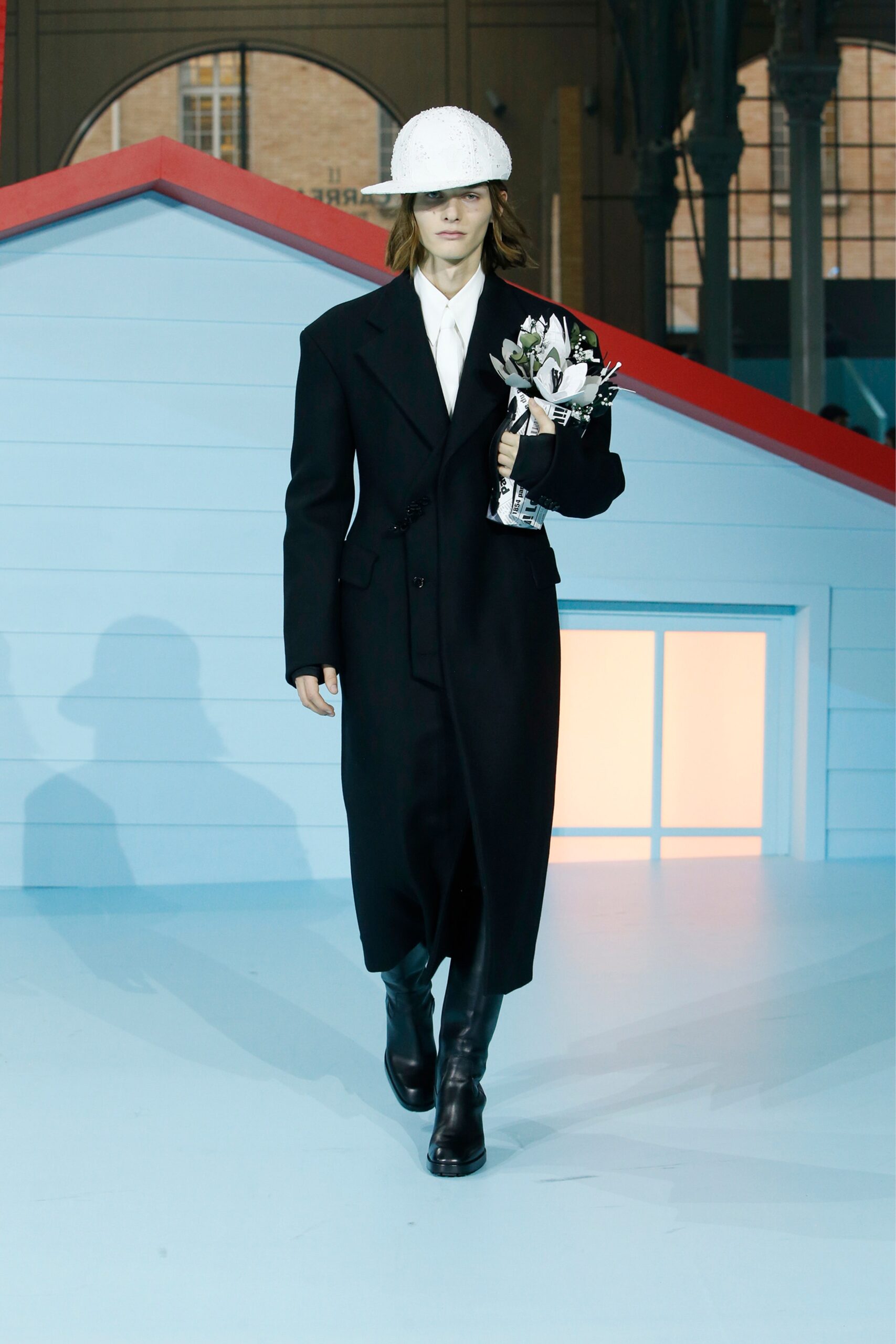 Louis Vuitton F/W 22 Menswear Look 2
