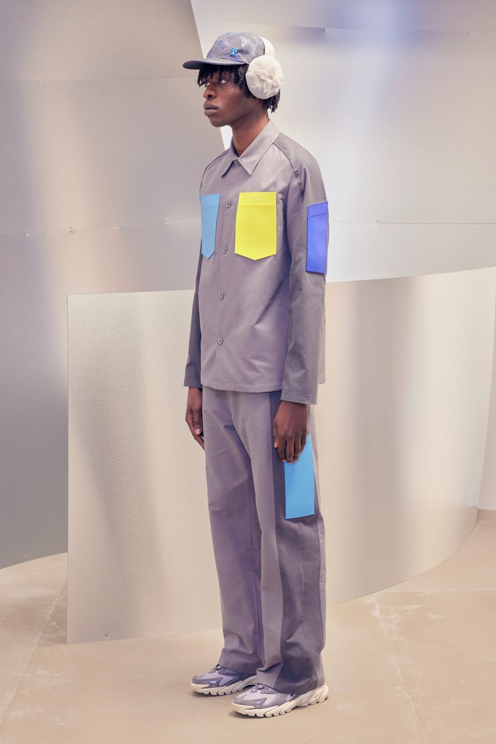Louis Vuitton F/W 22 Look 2