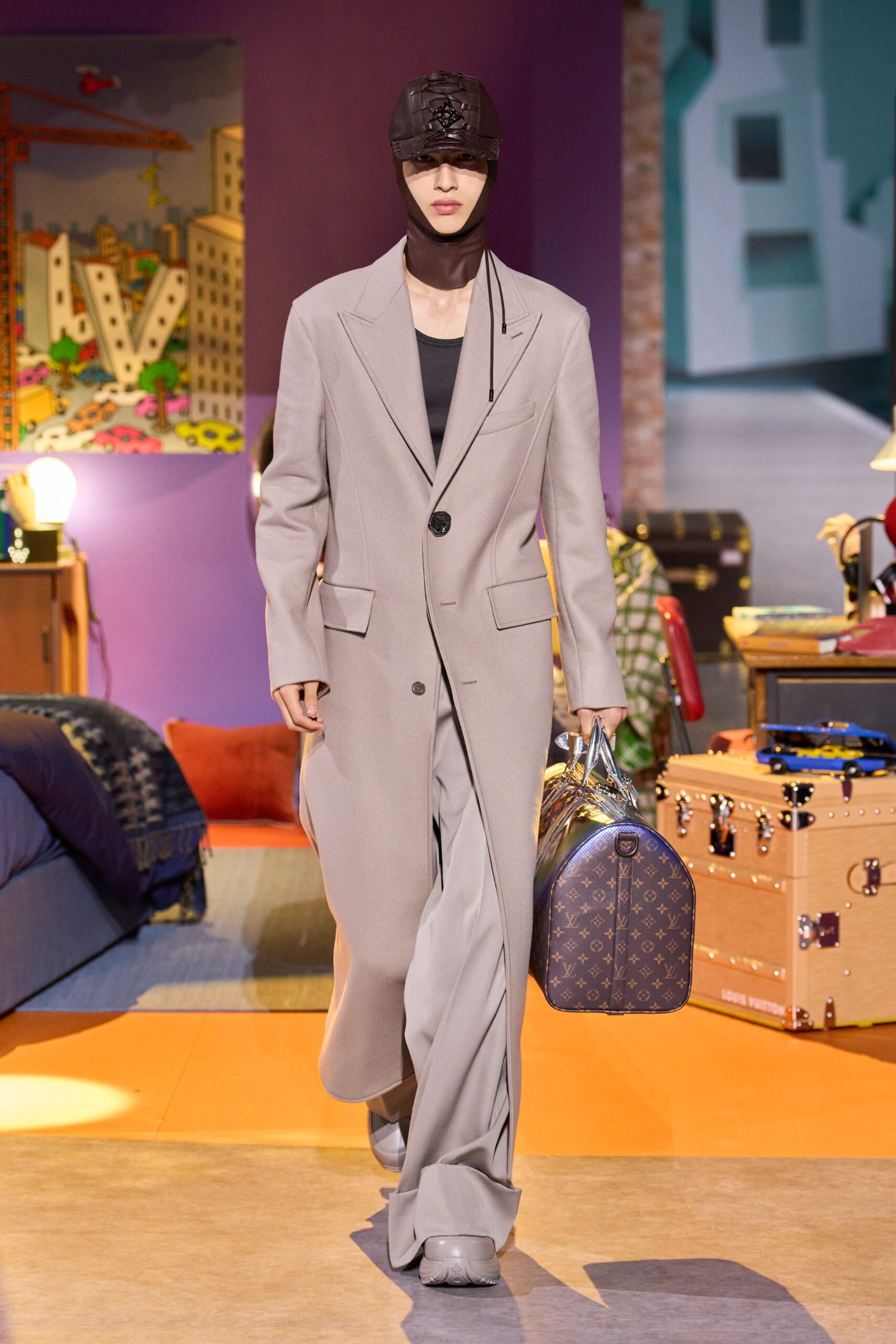 Louis Vuitton F/W 23 Menswear Look 2