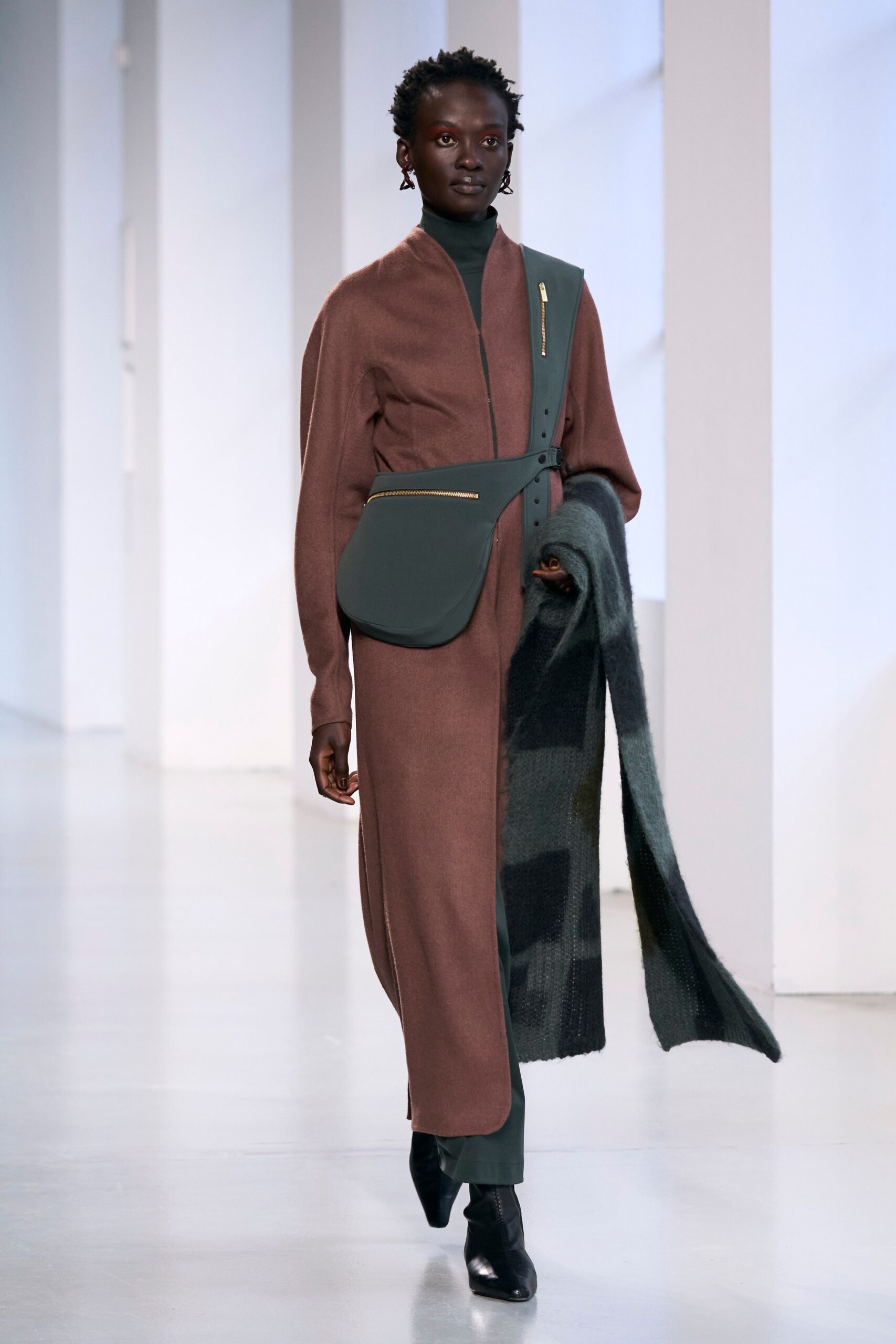 Mame Kurogouchi F/W 23 Look 2