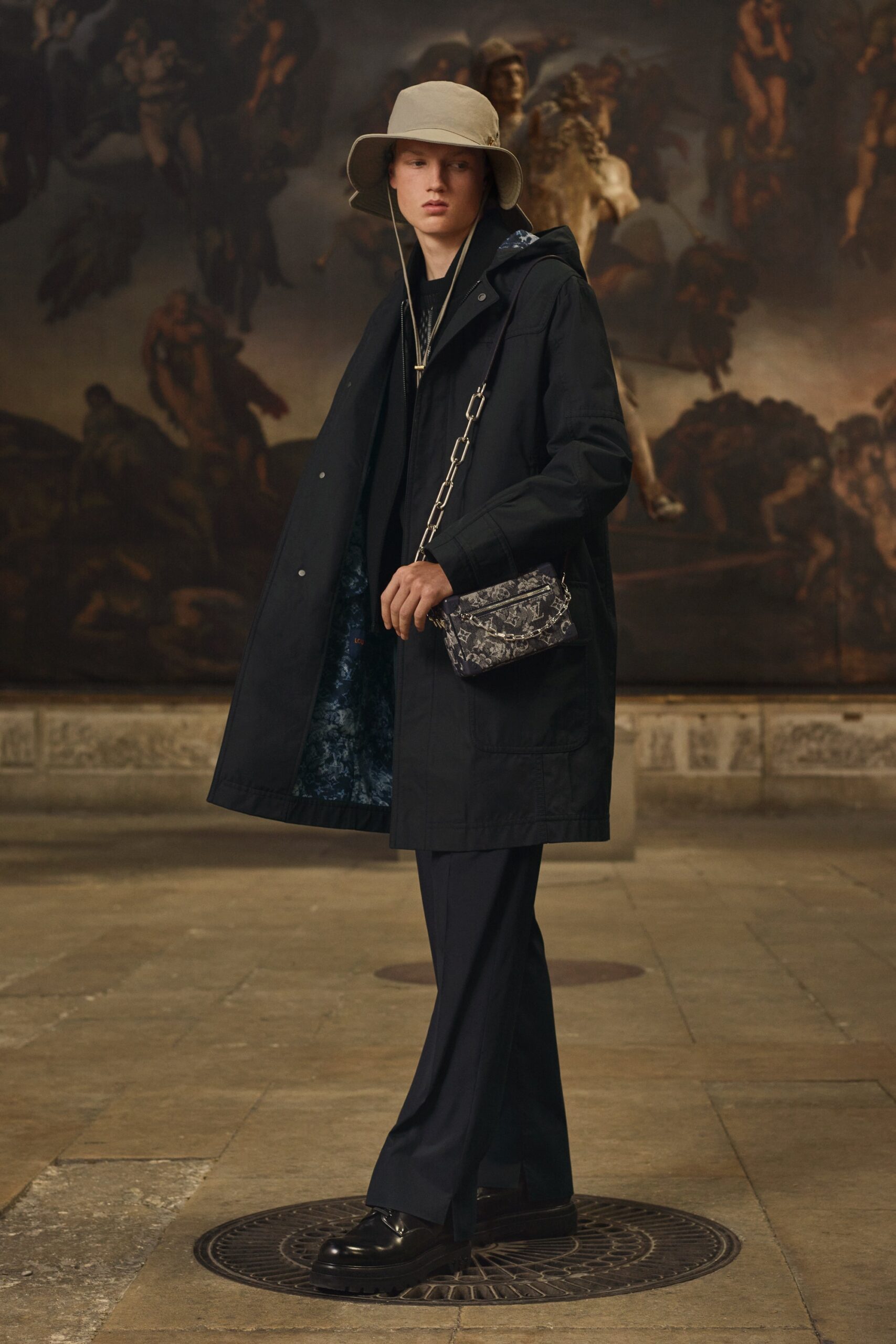 Louis Vuitton Resort 21 Look 3