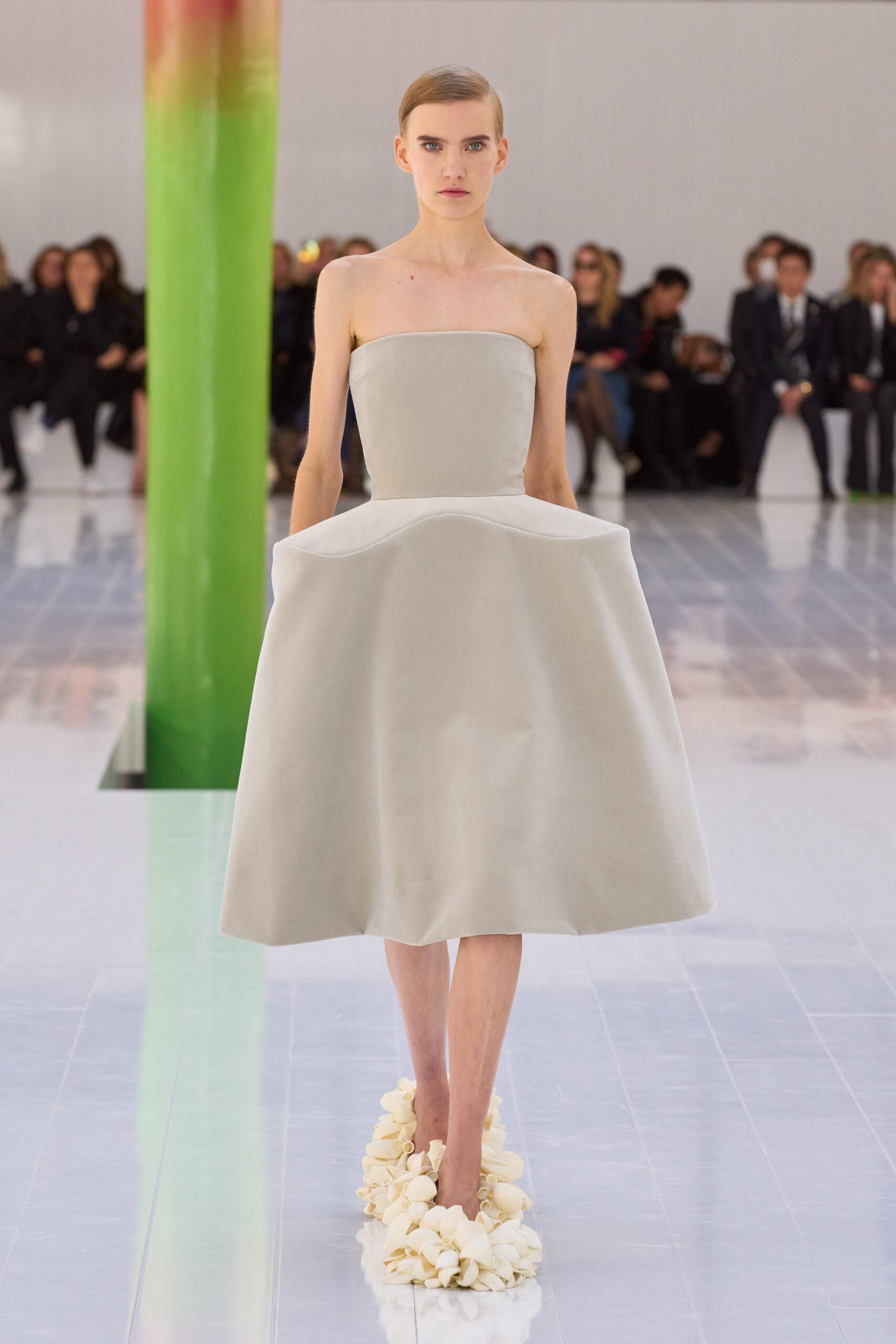 Loewe S/S 23 Look 3