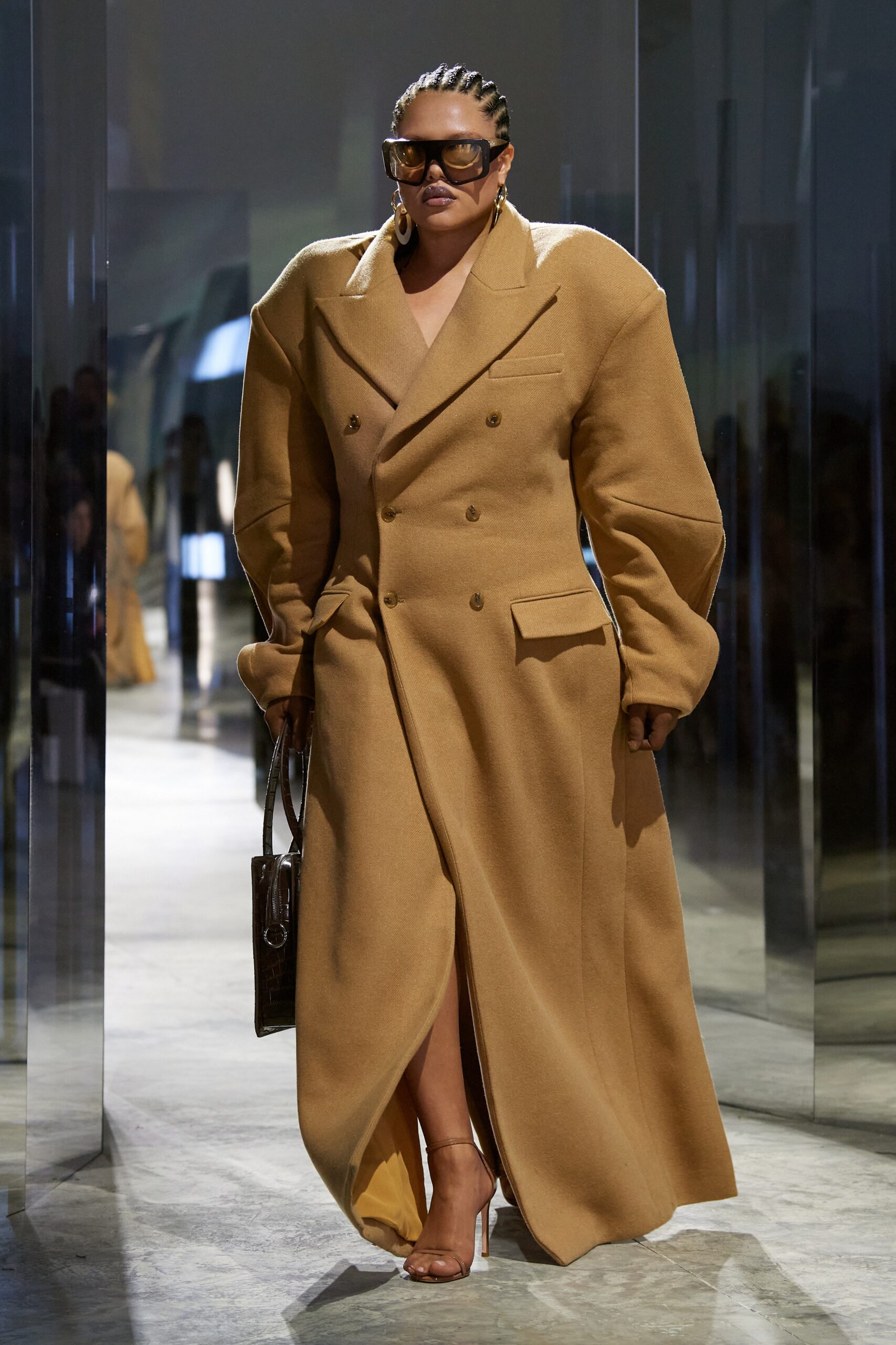 Luar F/W 23 Look 3