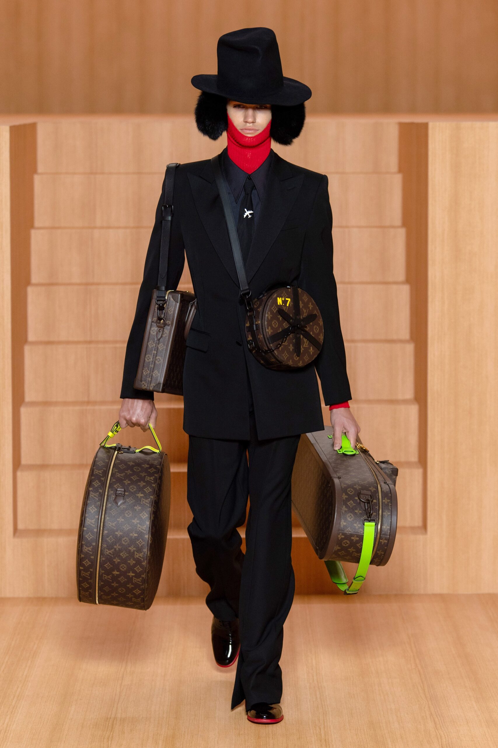 Louis Vuitton S/S 22 Menswear Look 4