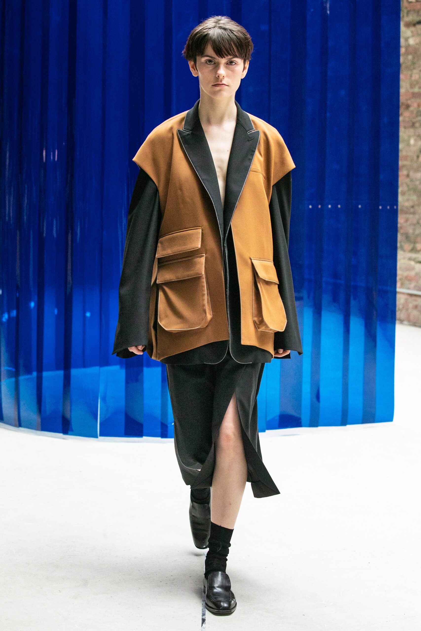 Lorod Resort 19 Look 4