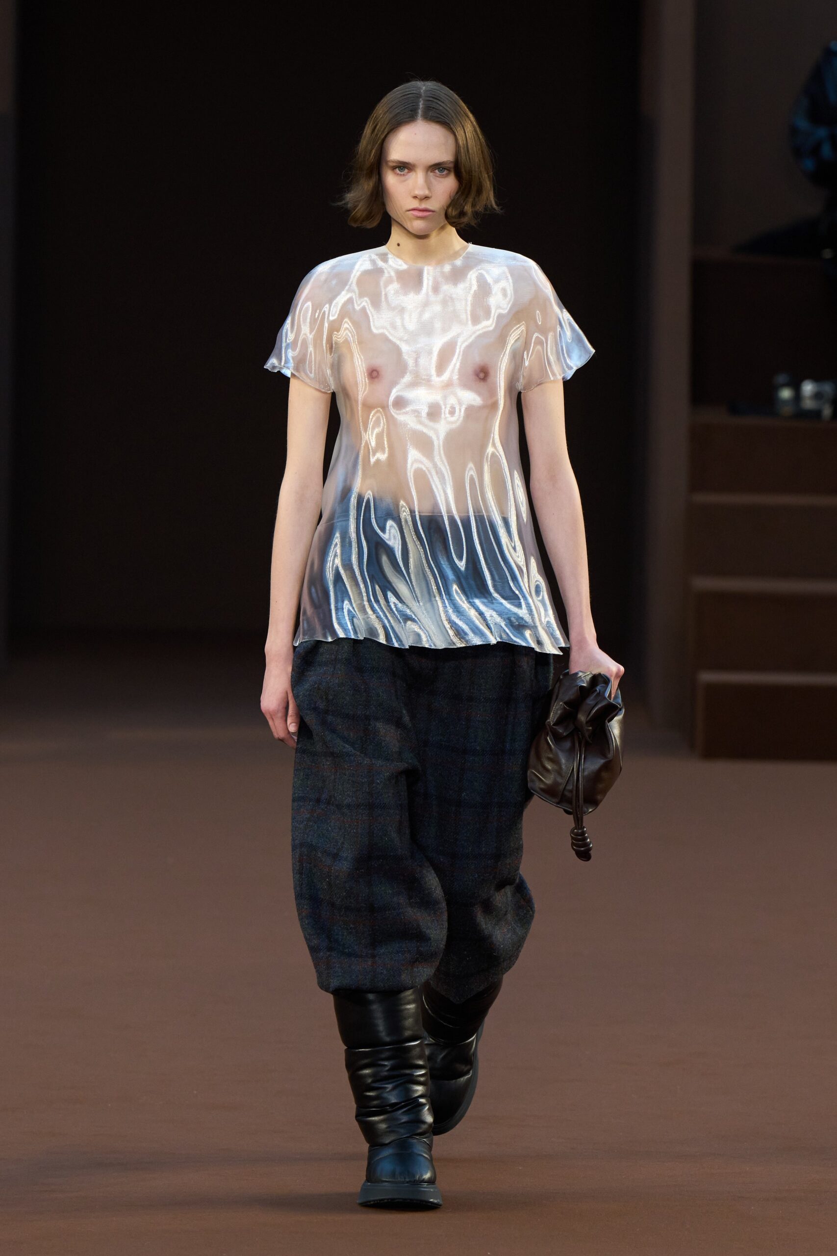 Loewe F/W 22 Look 6