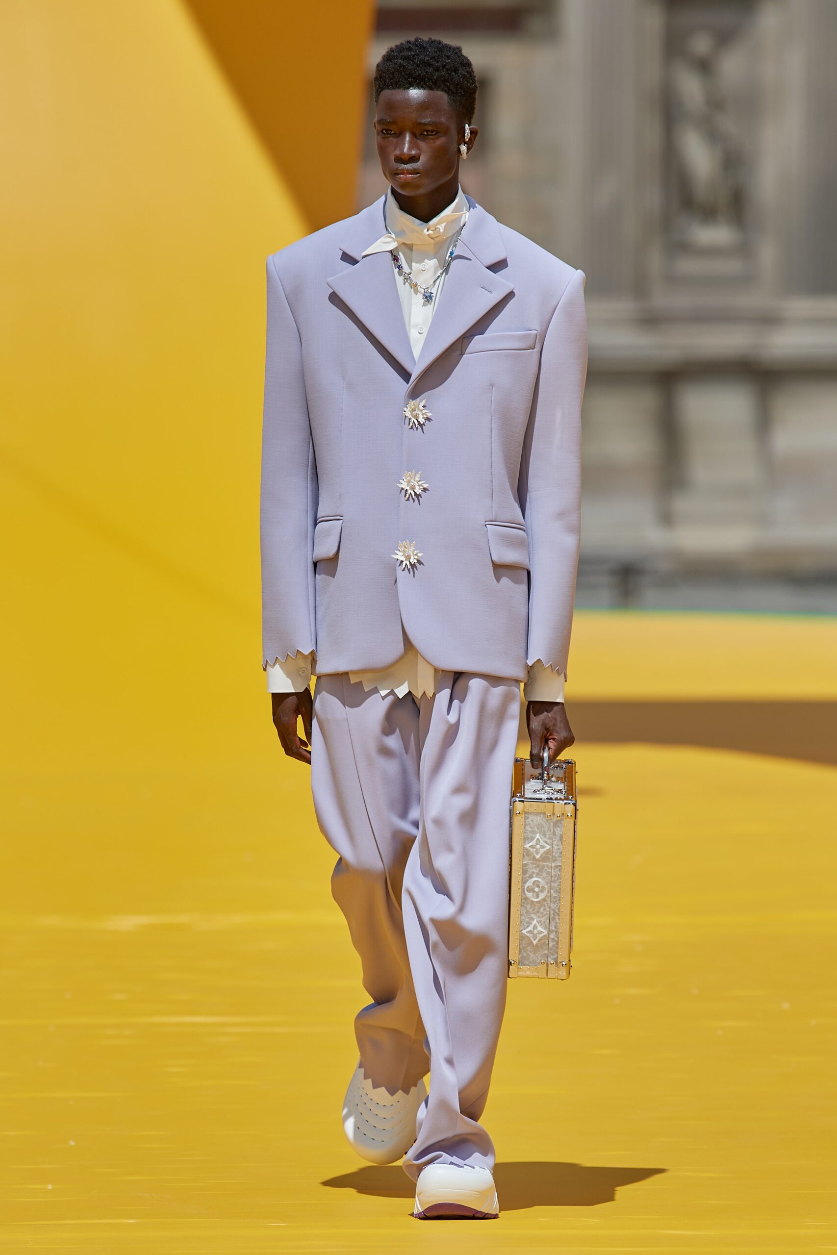 Louis Vuitton S/S 23 Menswear Look 1