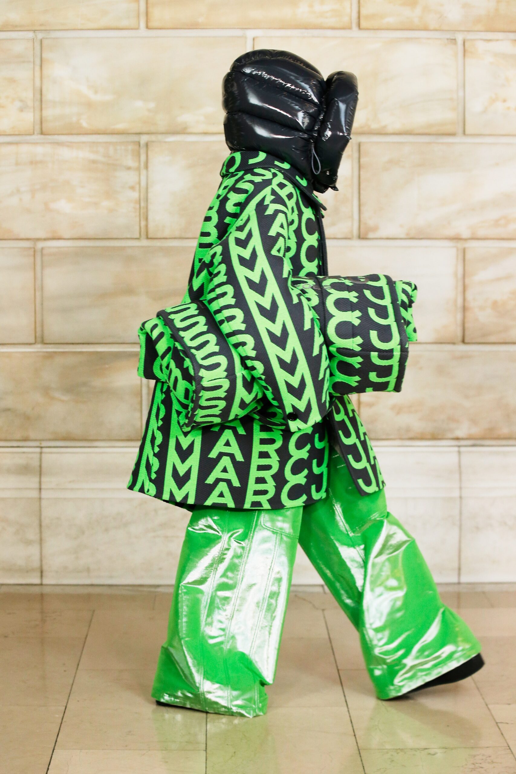 Marc Jacobs F/W 21 Look 7