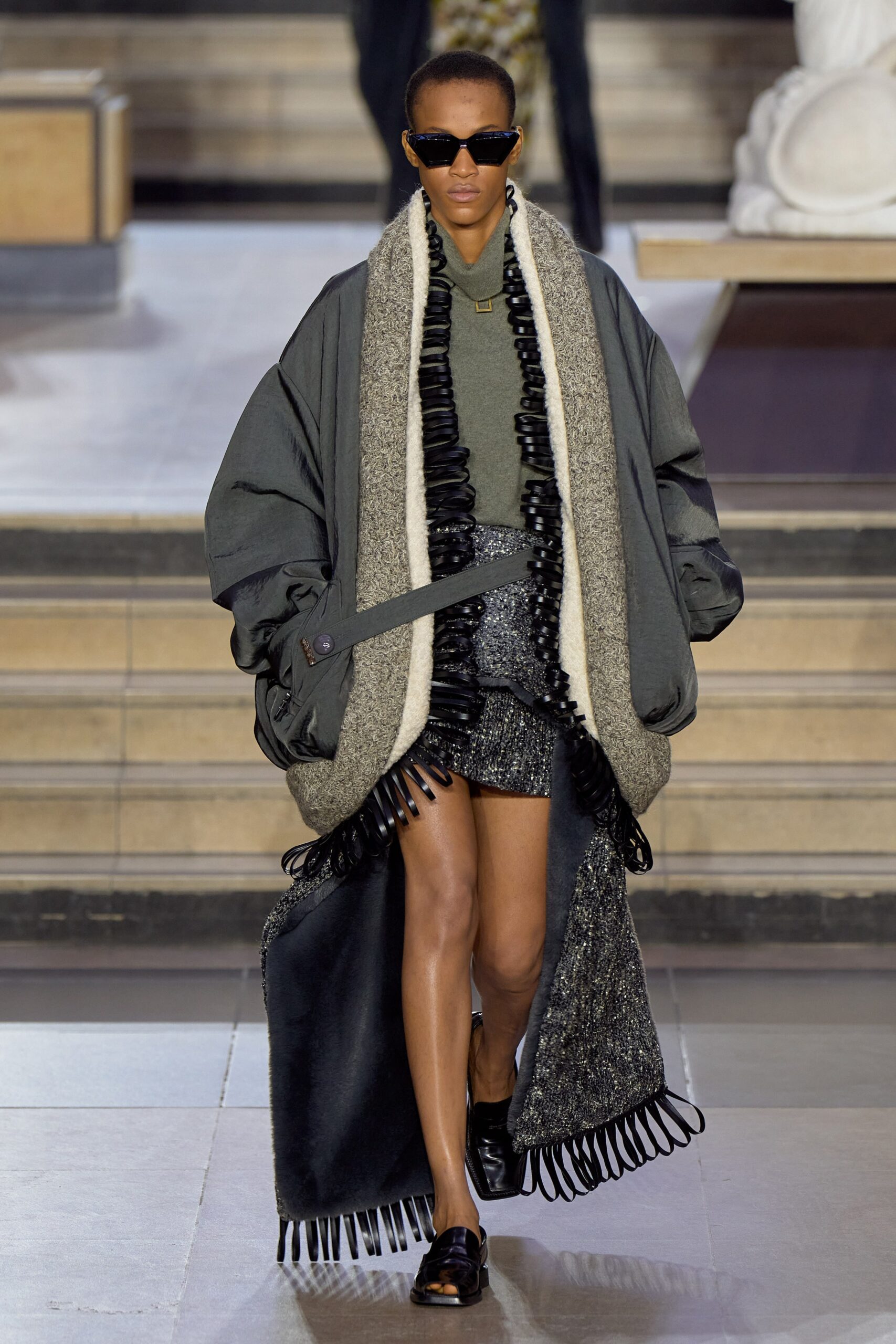 Louis Vuitton F/W 22 Look 8