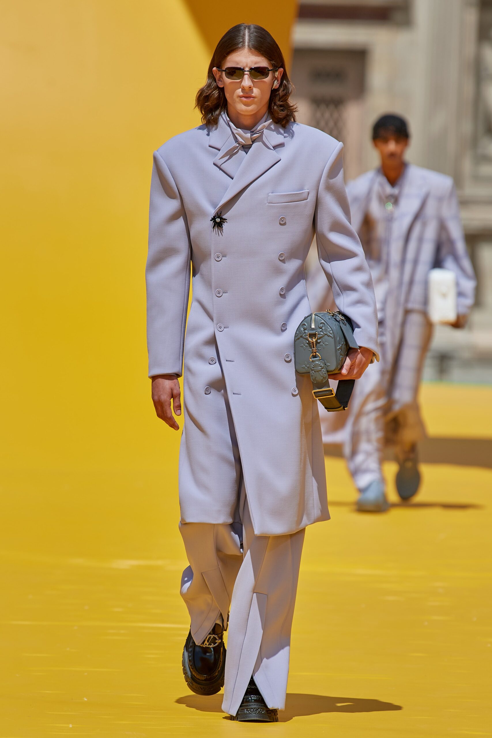 Louis Vuitton S/S 23 Menswear Look 2