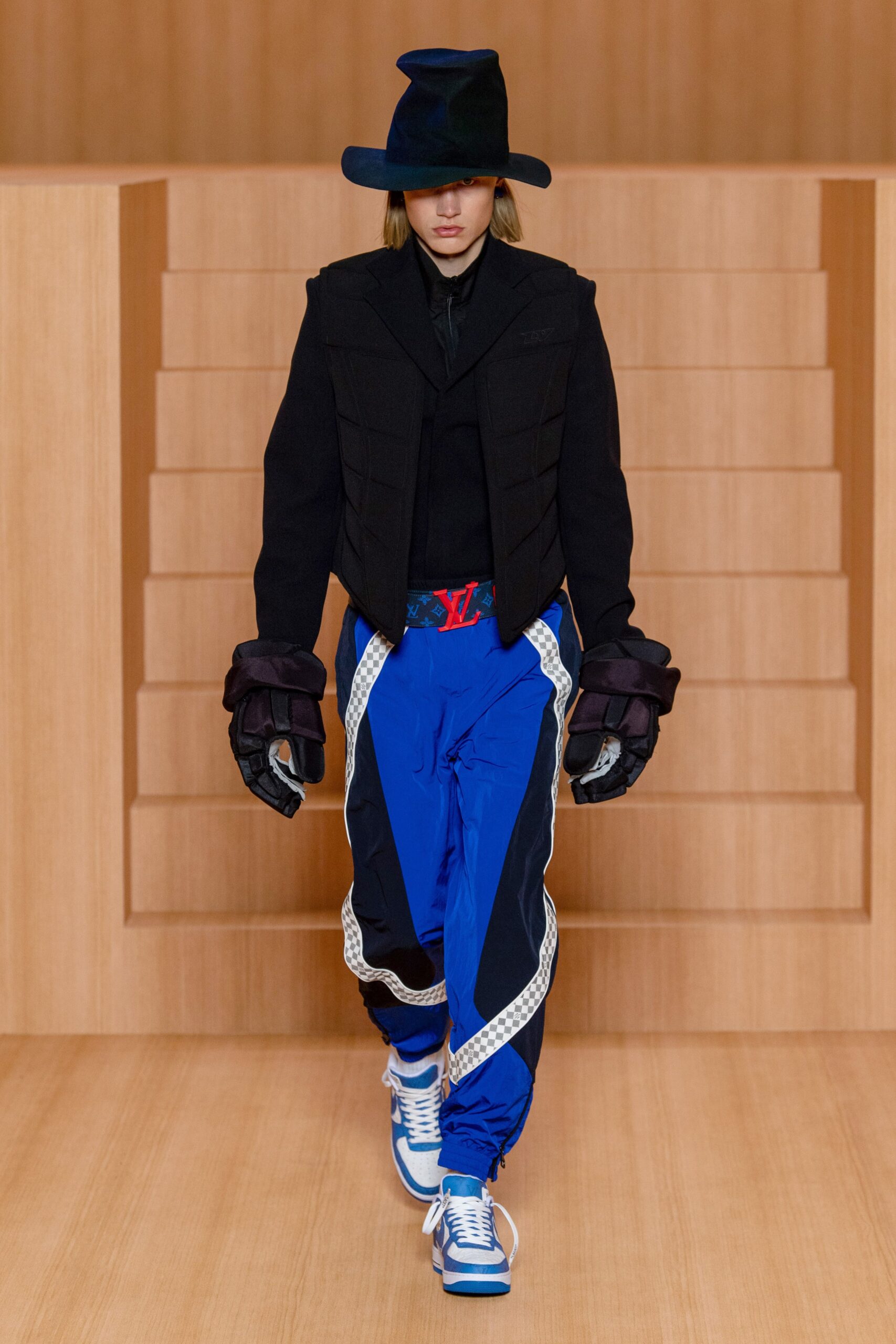 Louis Vuitton S/S 22 Menswear Look 8