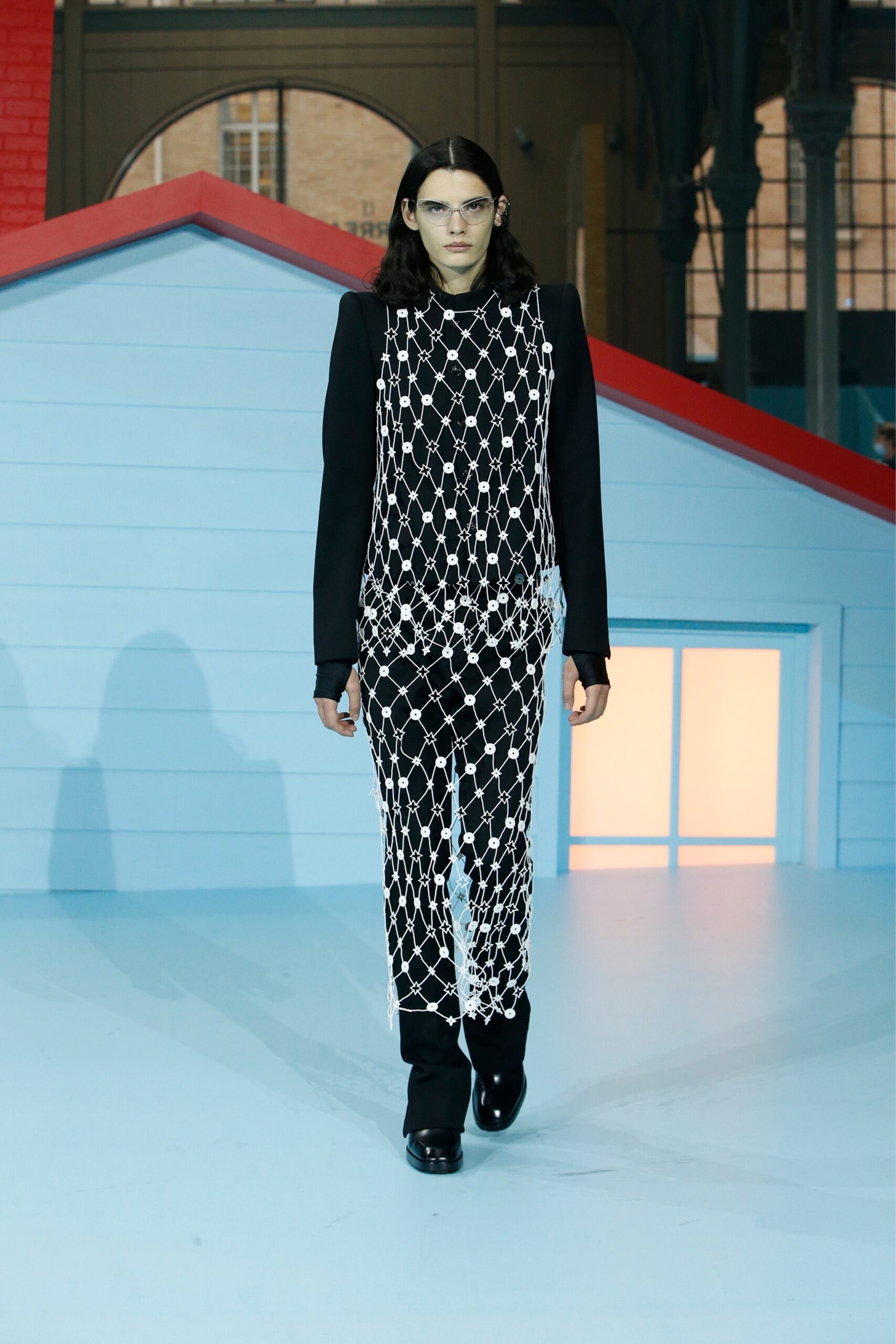Louis Vuitton F/W 22 Menswear Look 8