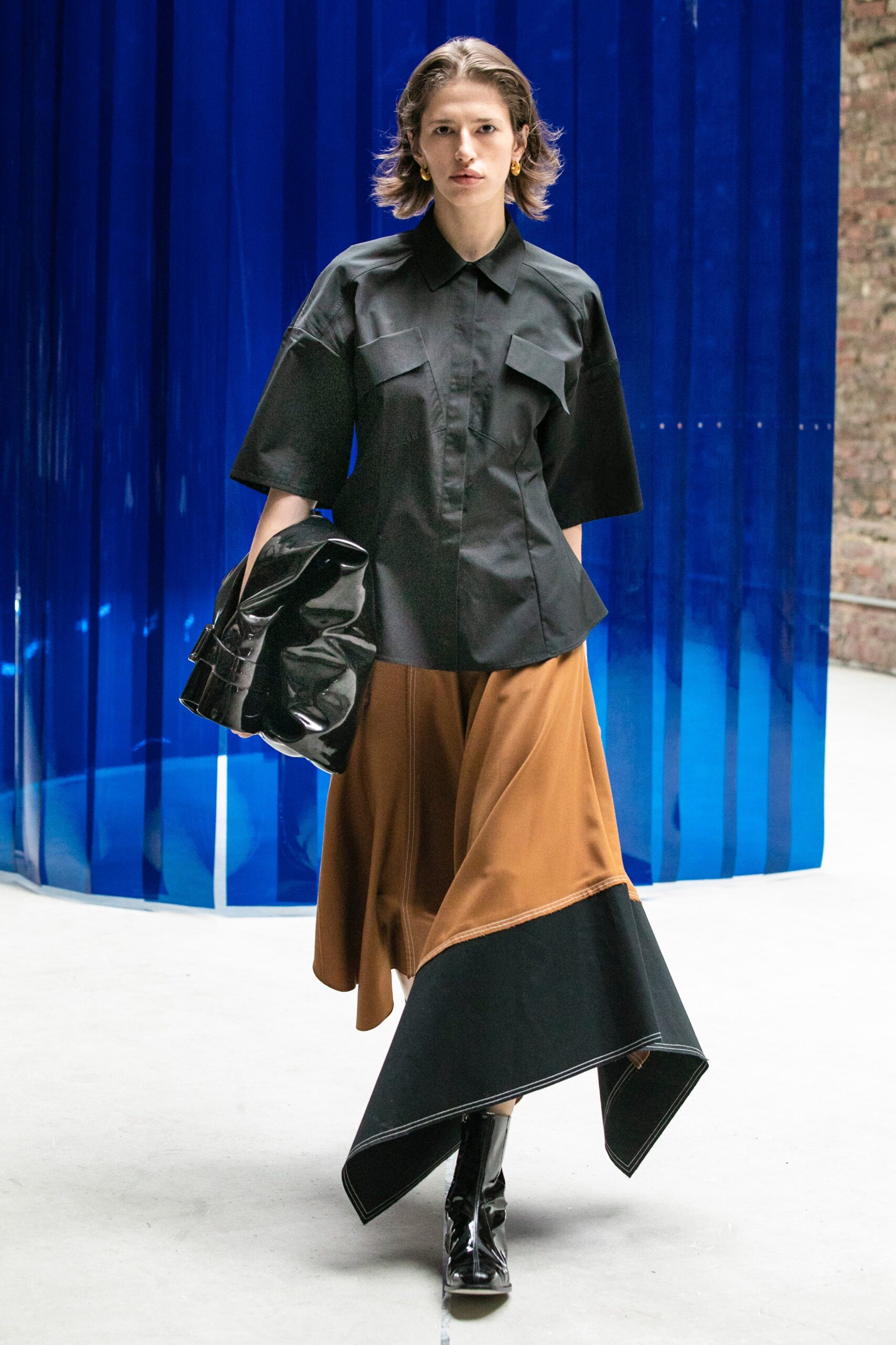 Lorod Resort 19 Look 8