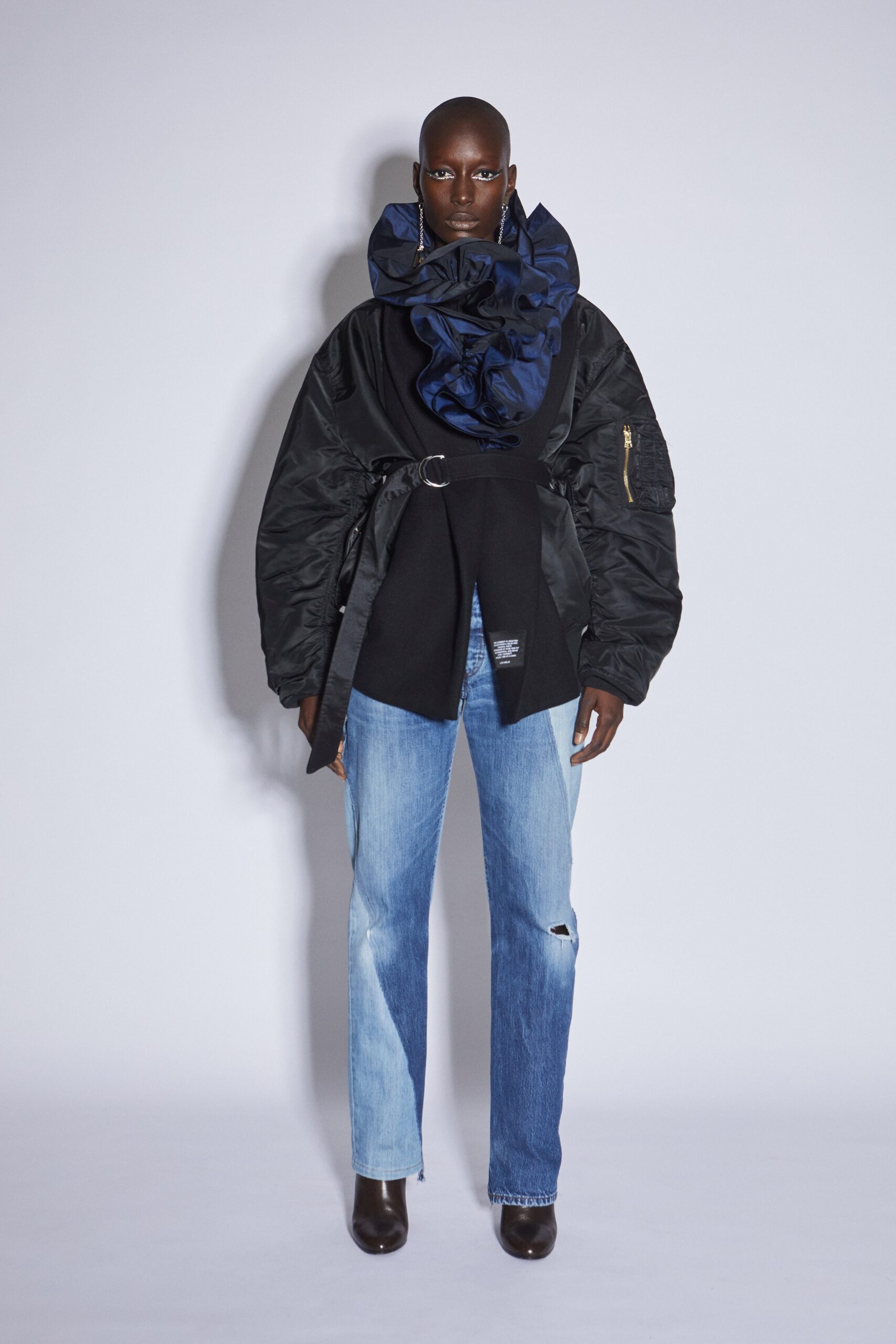 Lutz Huelle F/W 22 Look 7