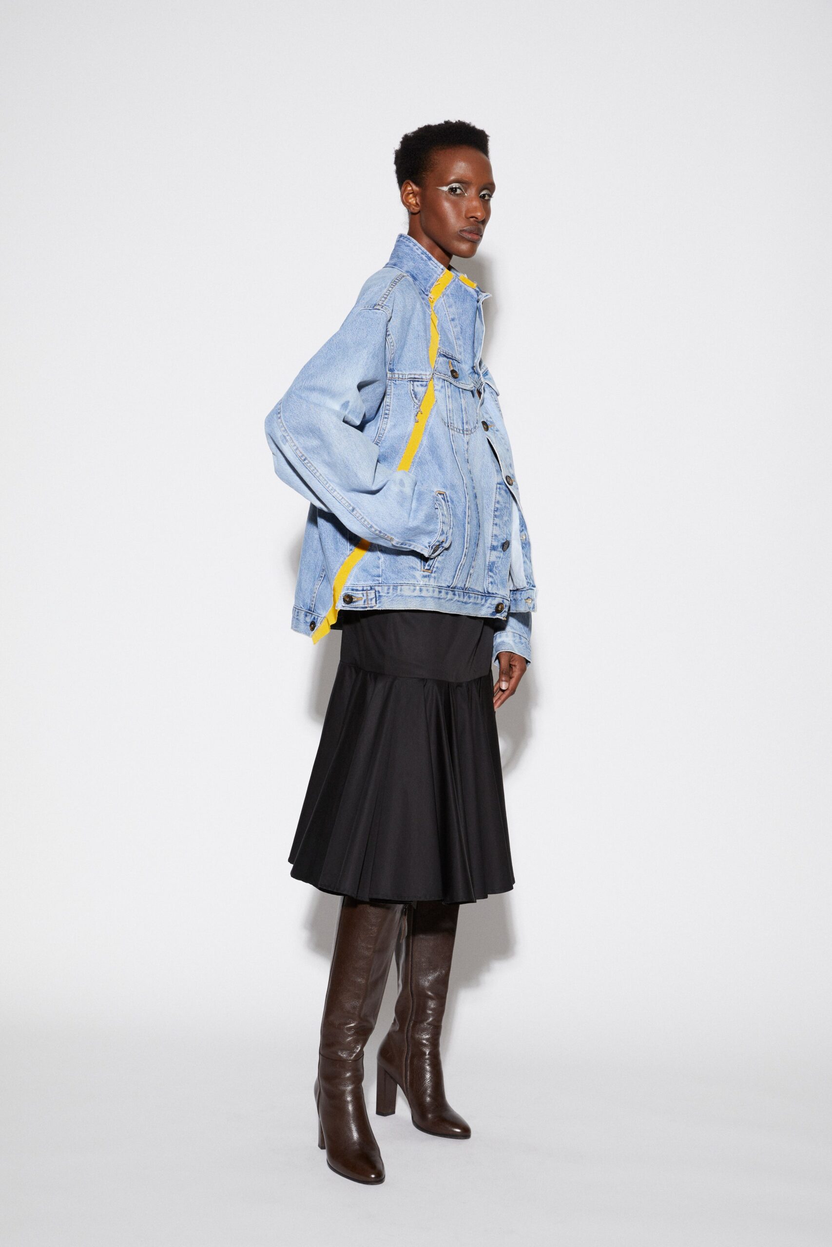 Lutz Huelle F/W 23 Look 8