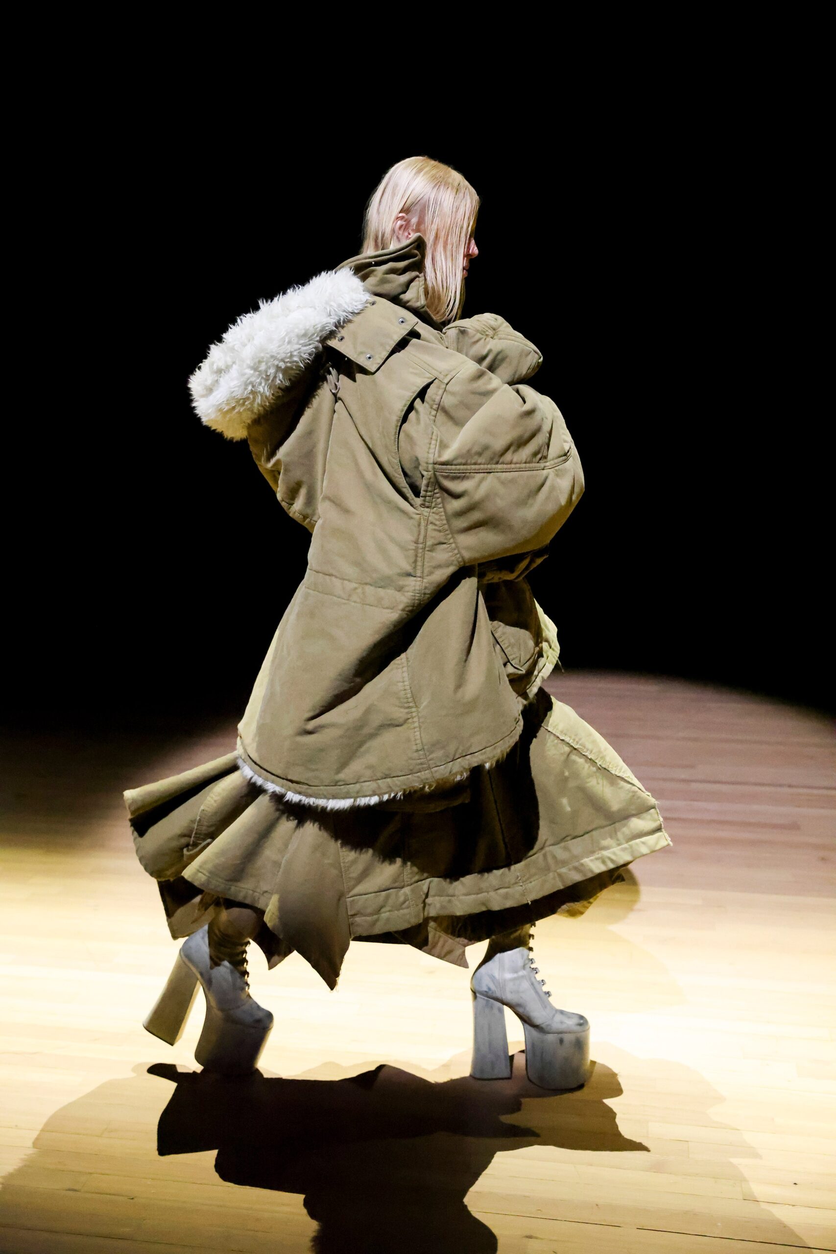 Marc Jacobs S/S 23 Look 8