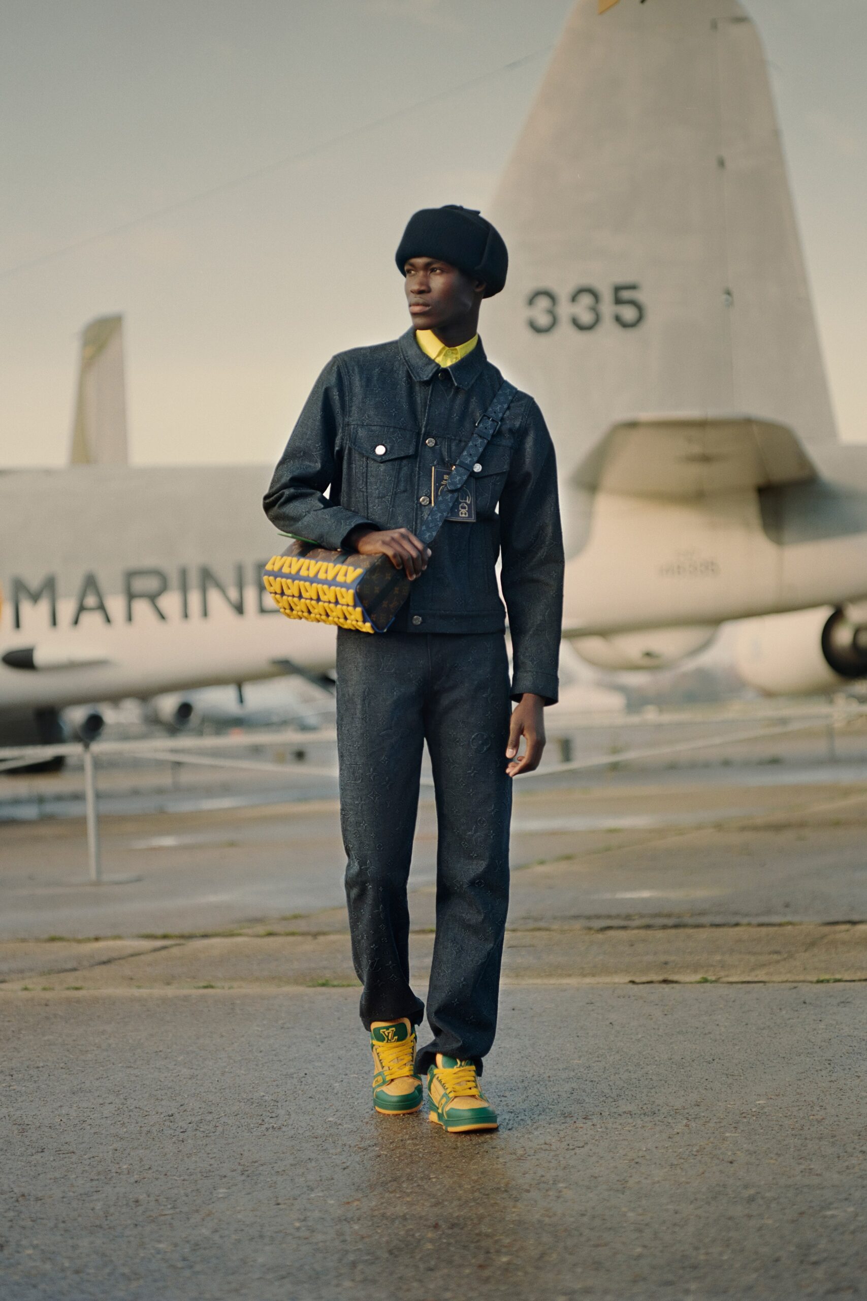 Louis Vuitton F/W 21 Look 9