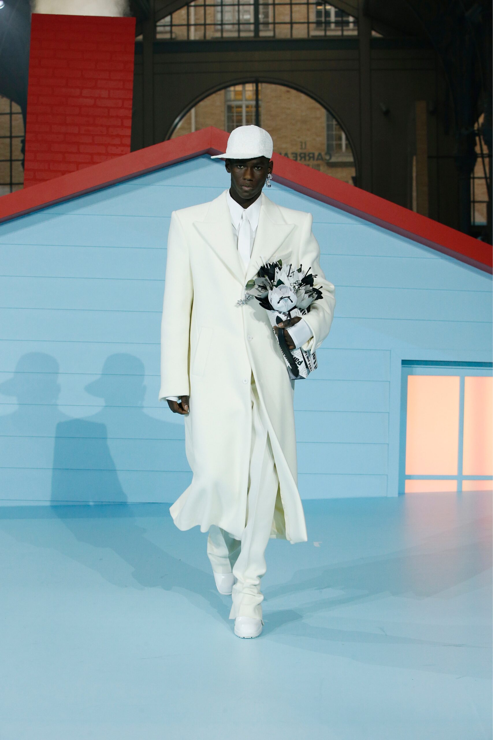 Louis Vuitton F/W 22 Menswear Look 9