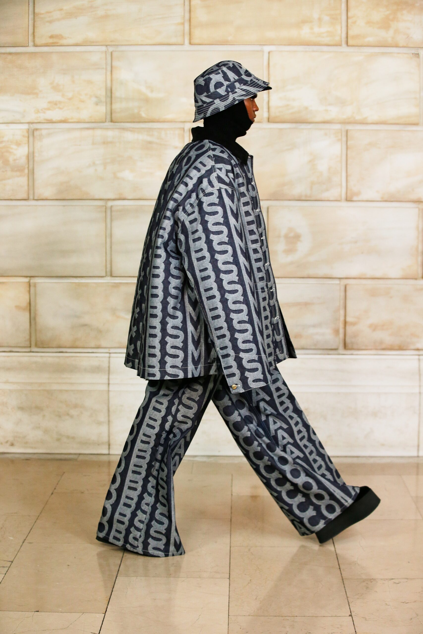 Marc Jacobs F/W 21 Look 9