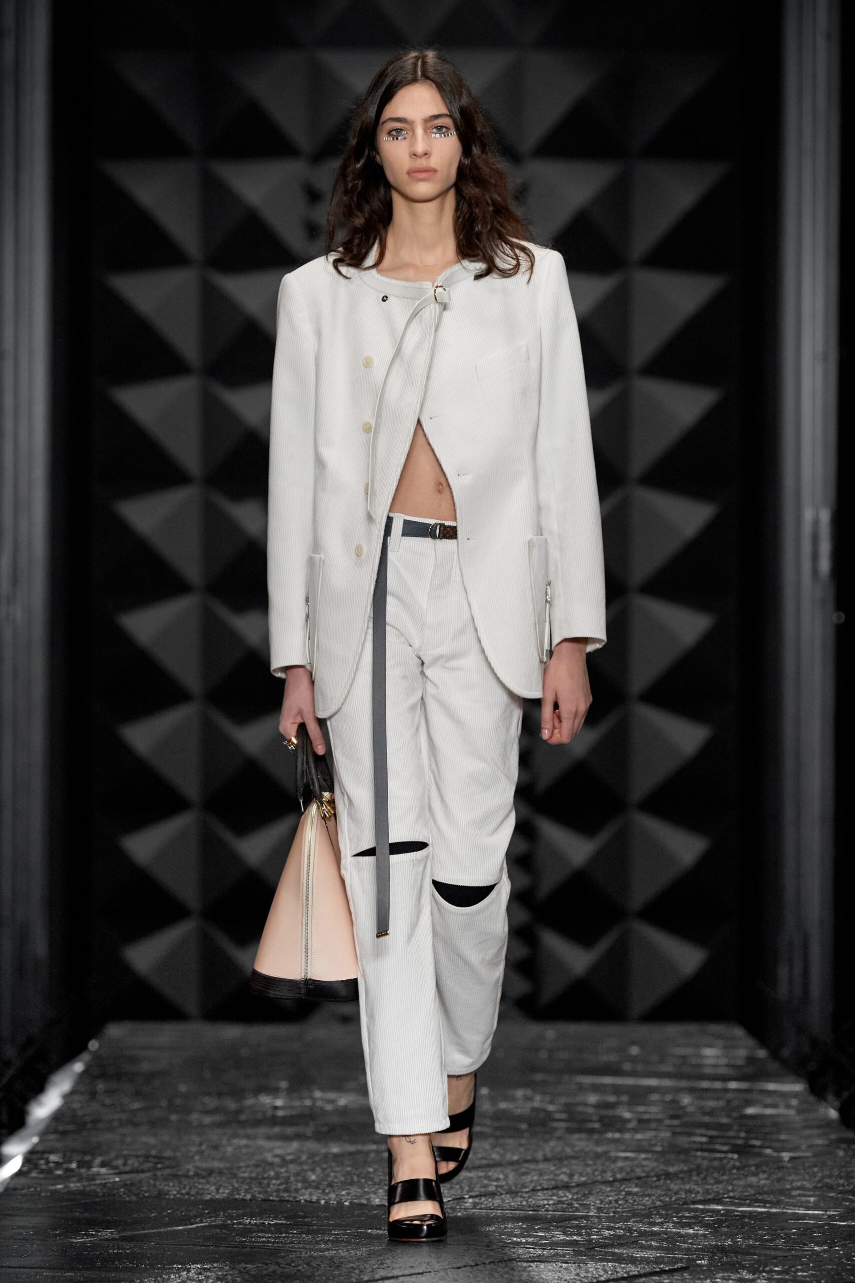 Louis Vuitton F/W 23 Look 9