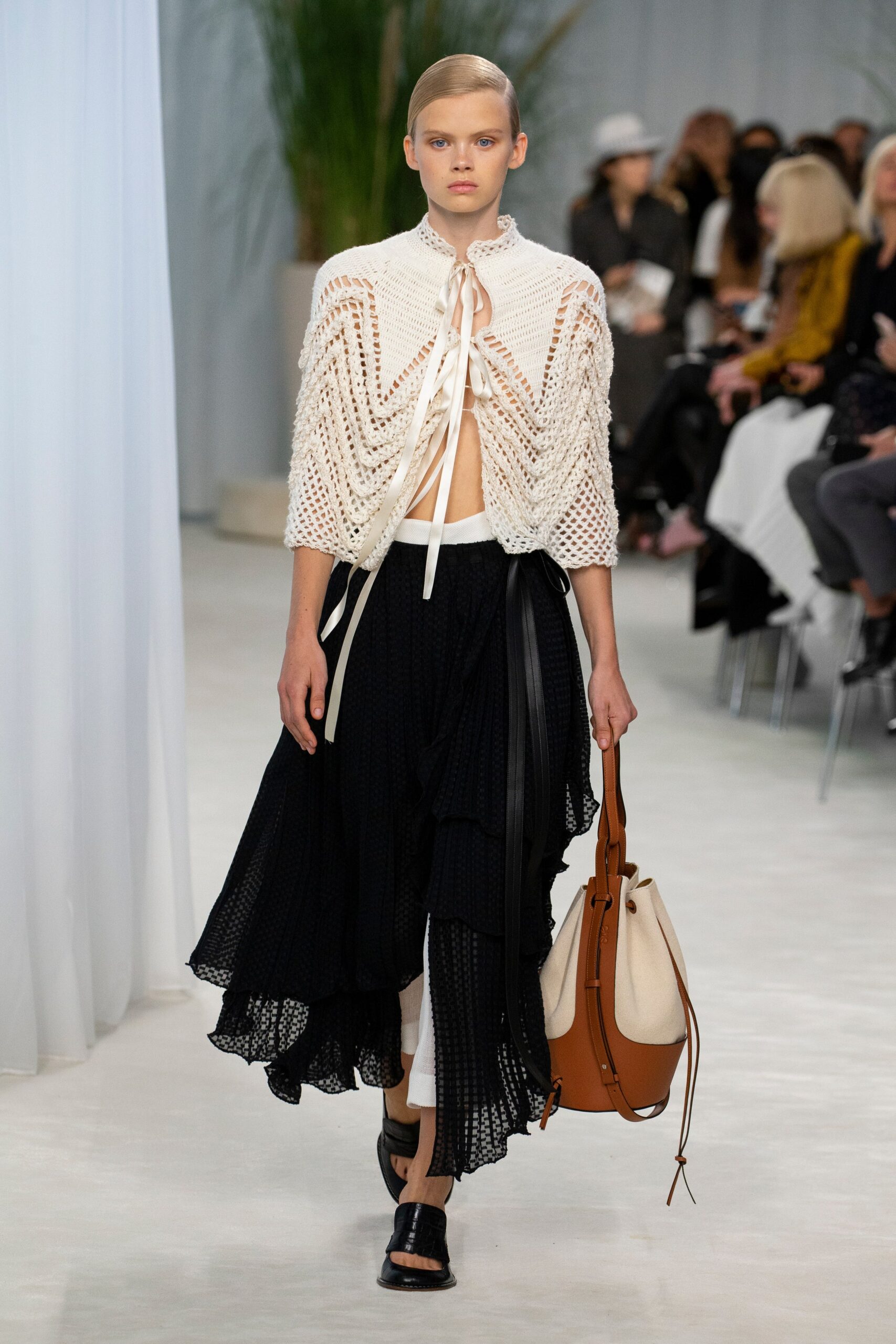 Loewe S/S 20 Look 10