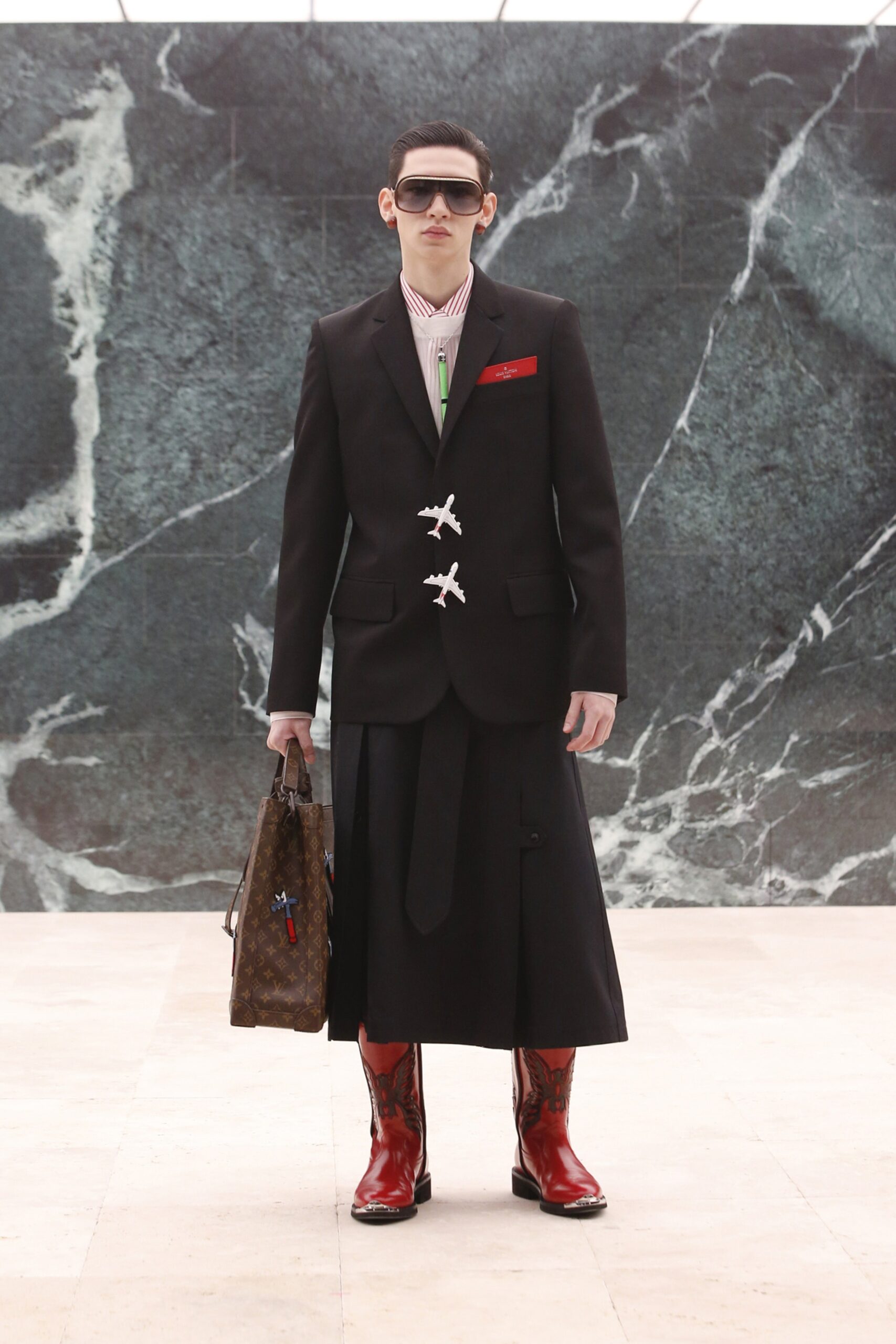 Louis Vuitton F/W 21 Menswear Look 10
