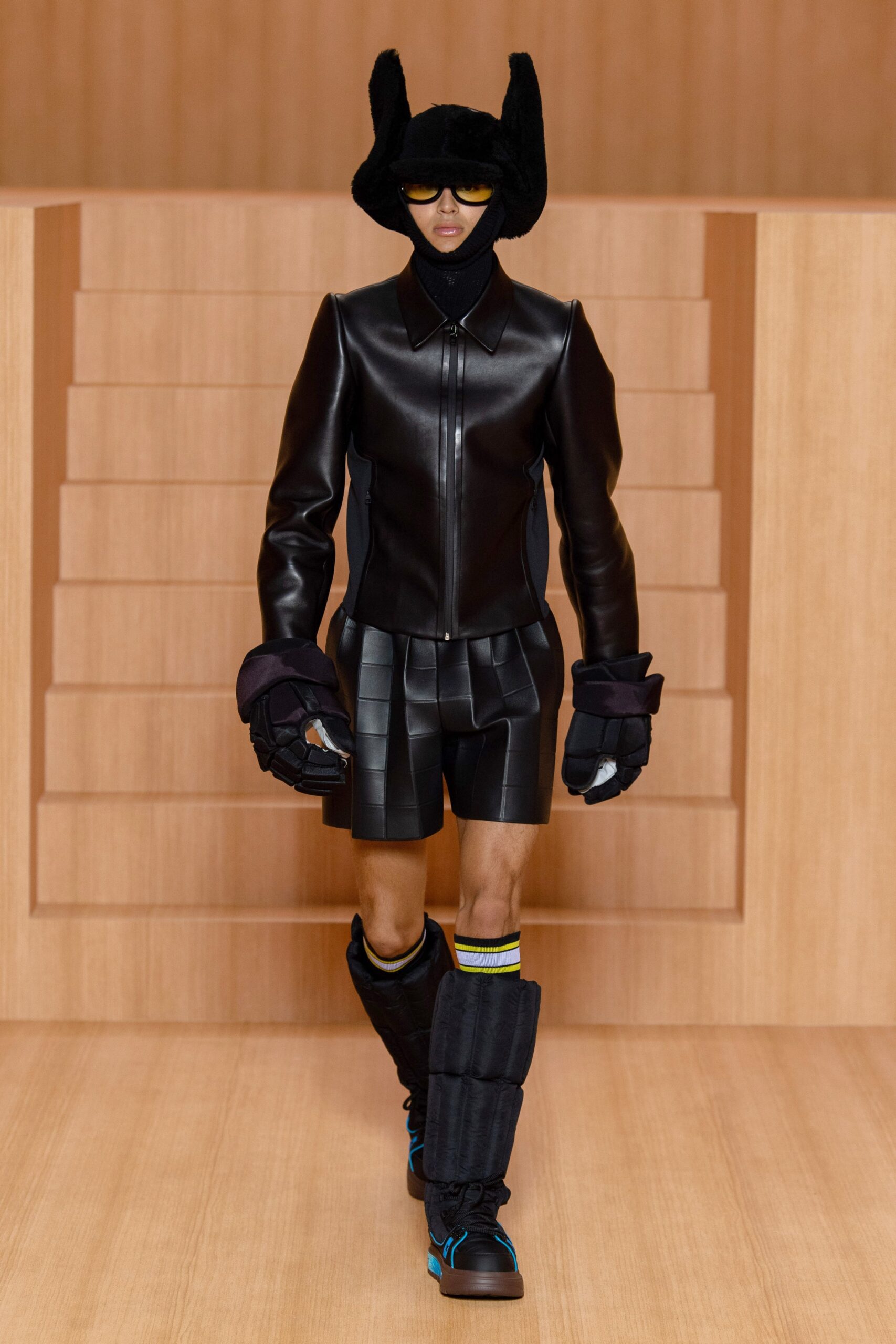 Louis Vuitton S/S 22 Menswear Look 10