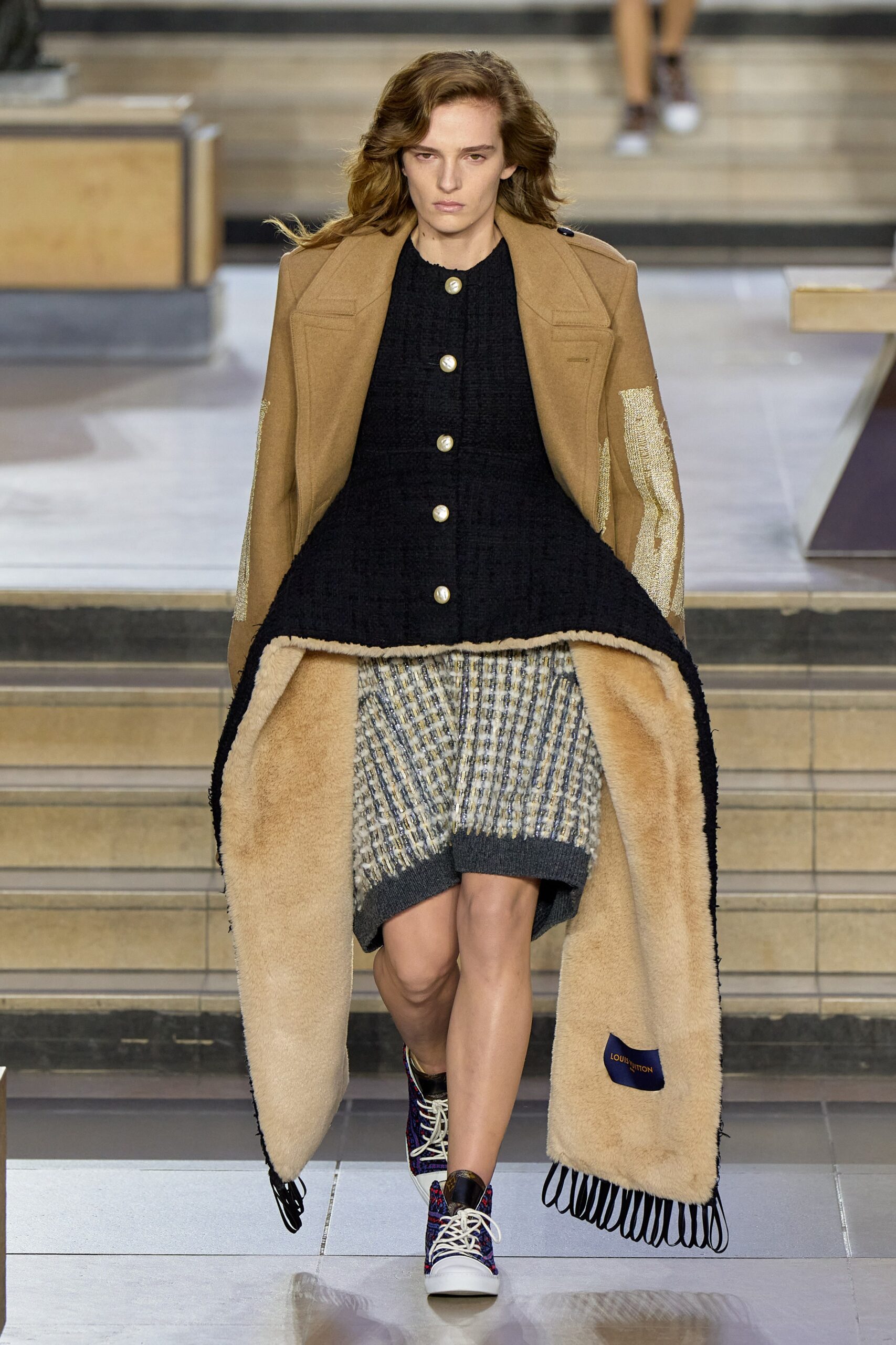 Louis Vuitton F/W 22 Look 11
