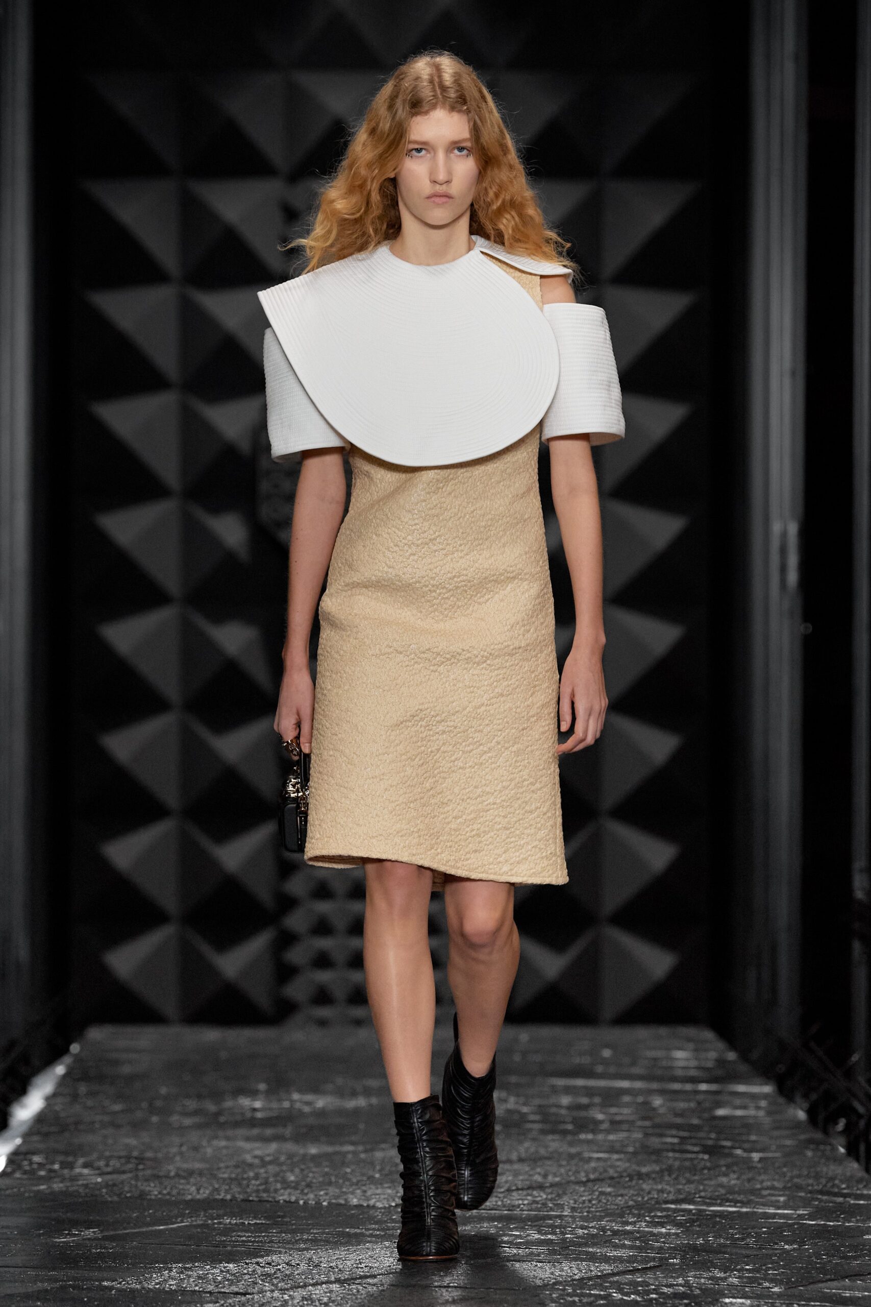 Louis Vuitton F/W 23 Look 10