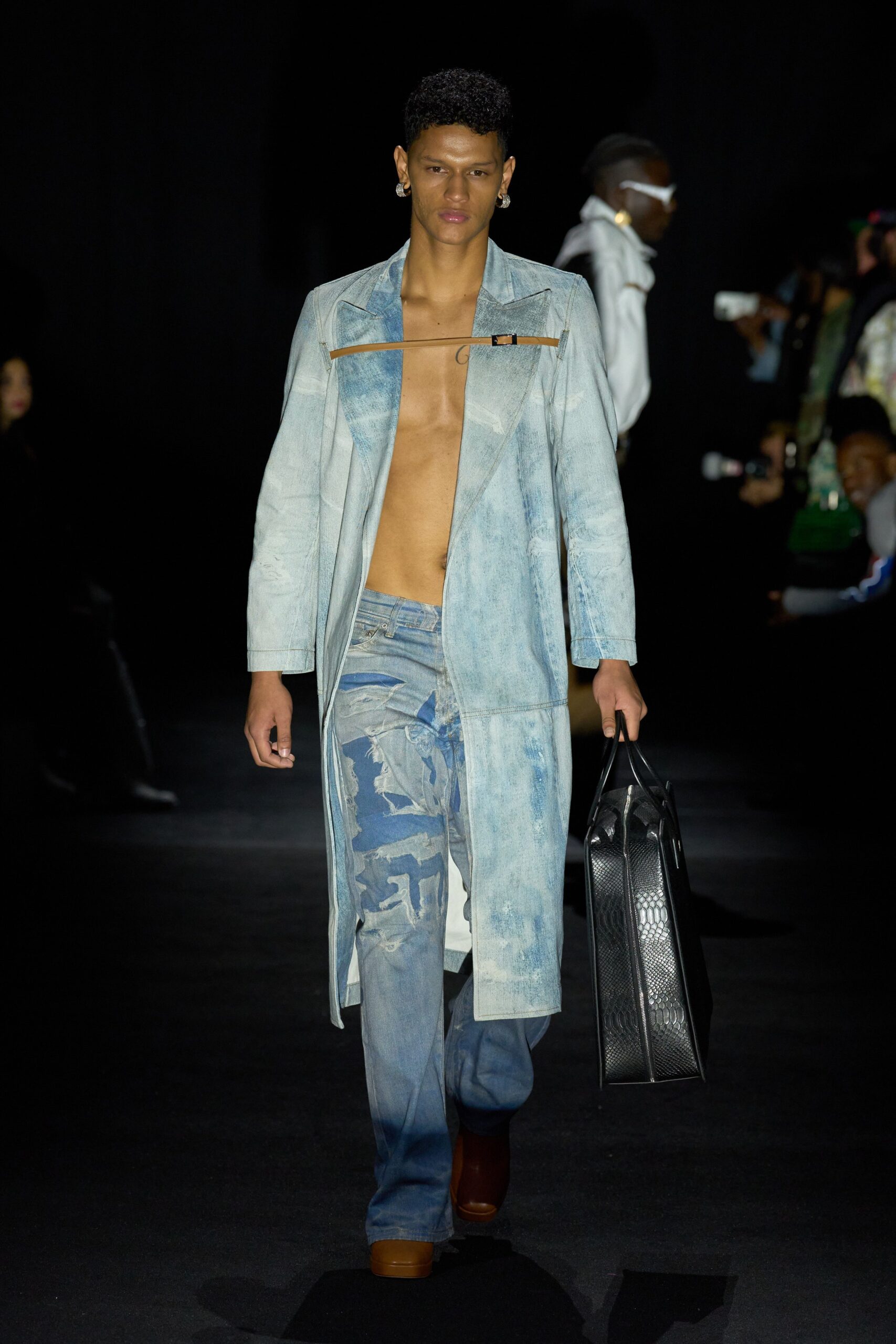 Luar S/S 23 Look 11