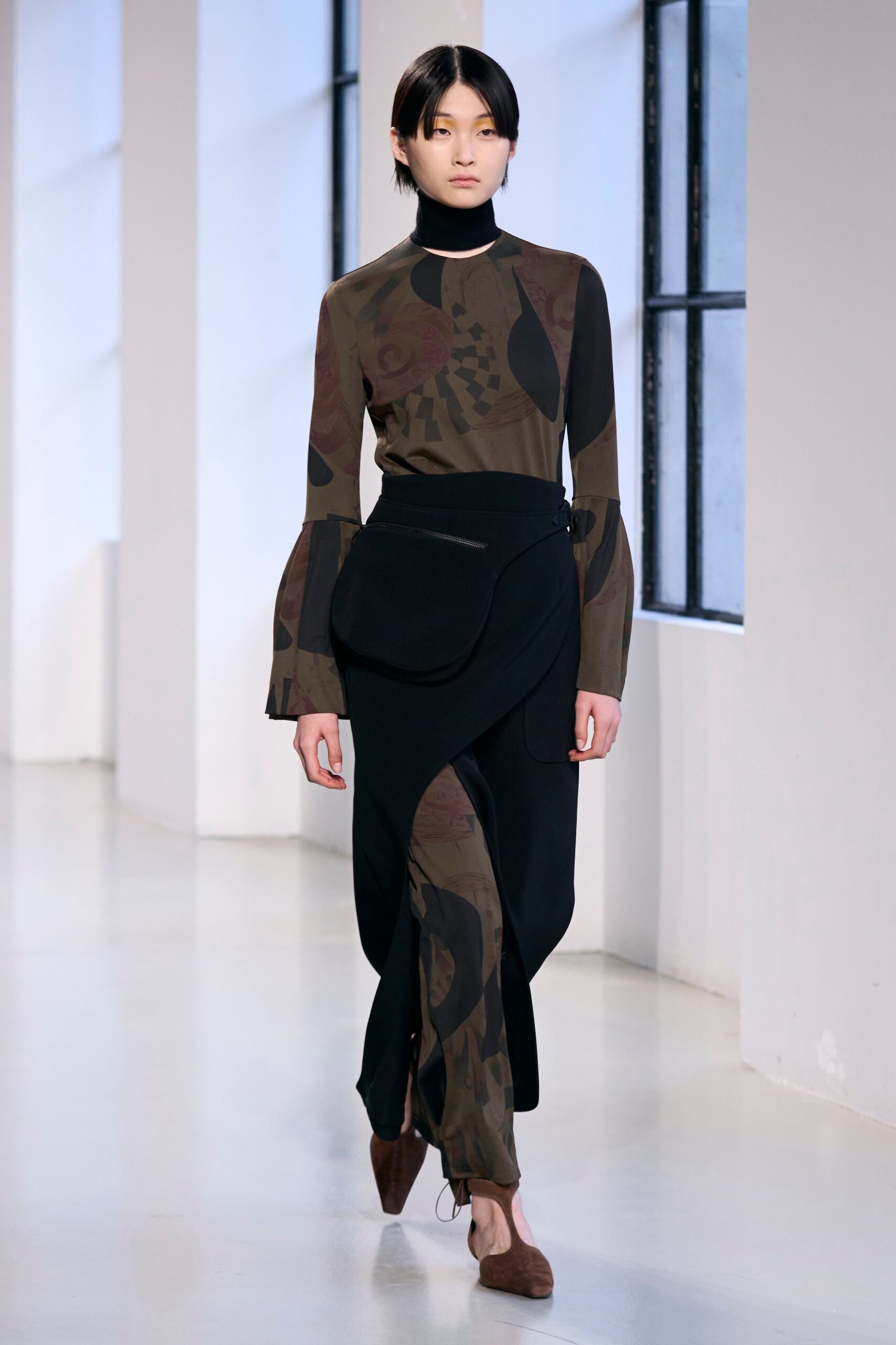 Mame Kurogouchi F/W 23 Look 11