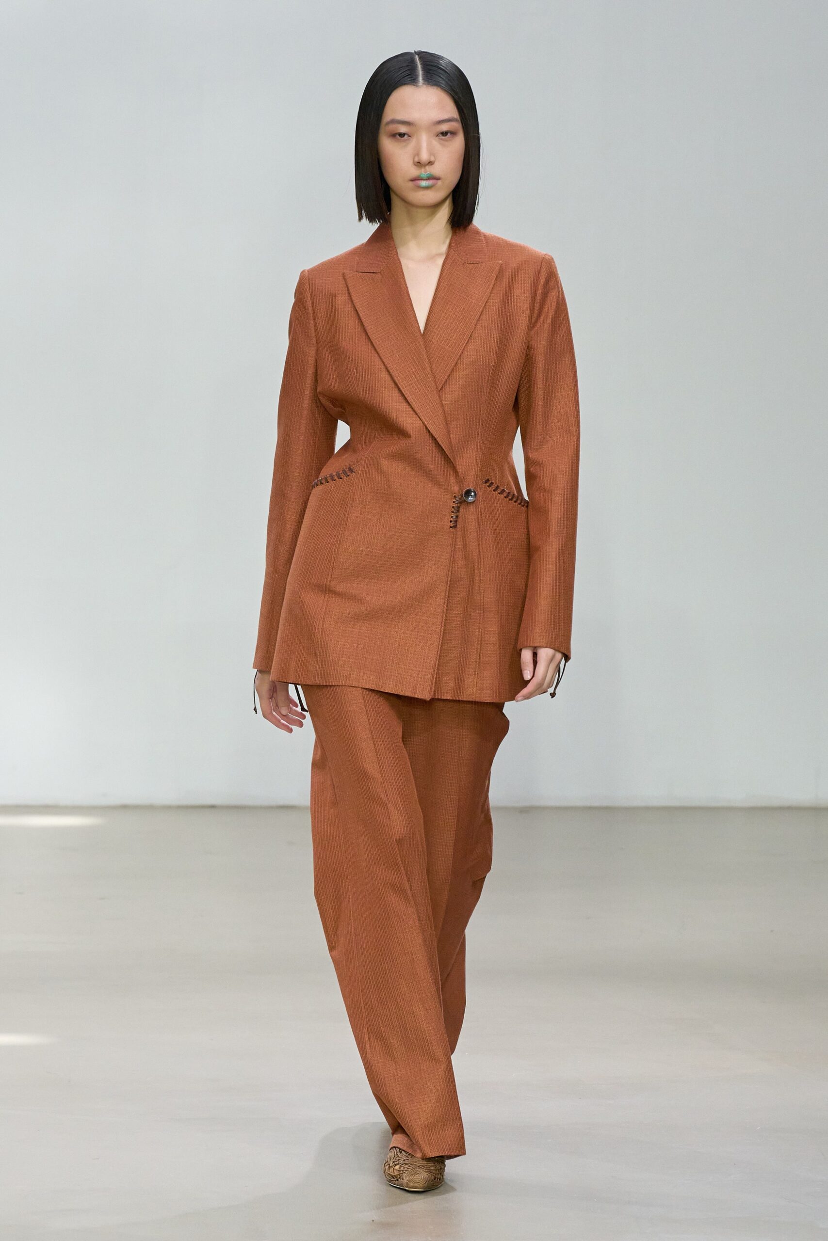 Mame Kurogouchi S/S 23 Look 11