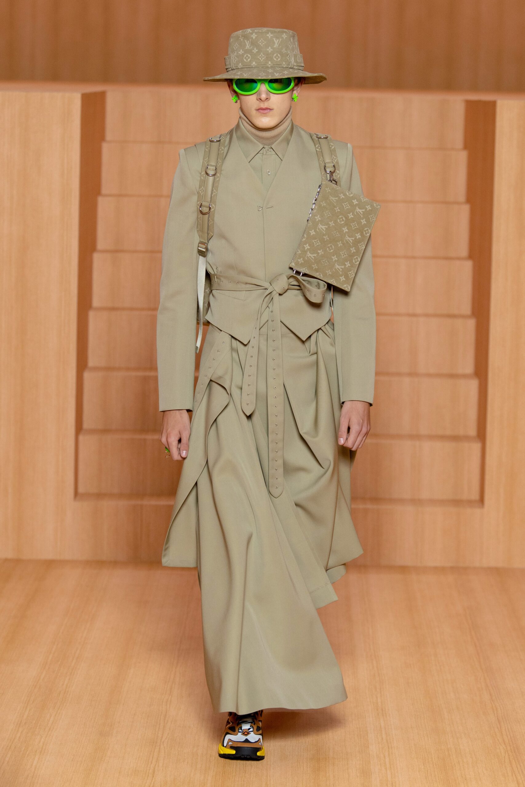 Louis Vuitton S/S 22 Menswear Look 13