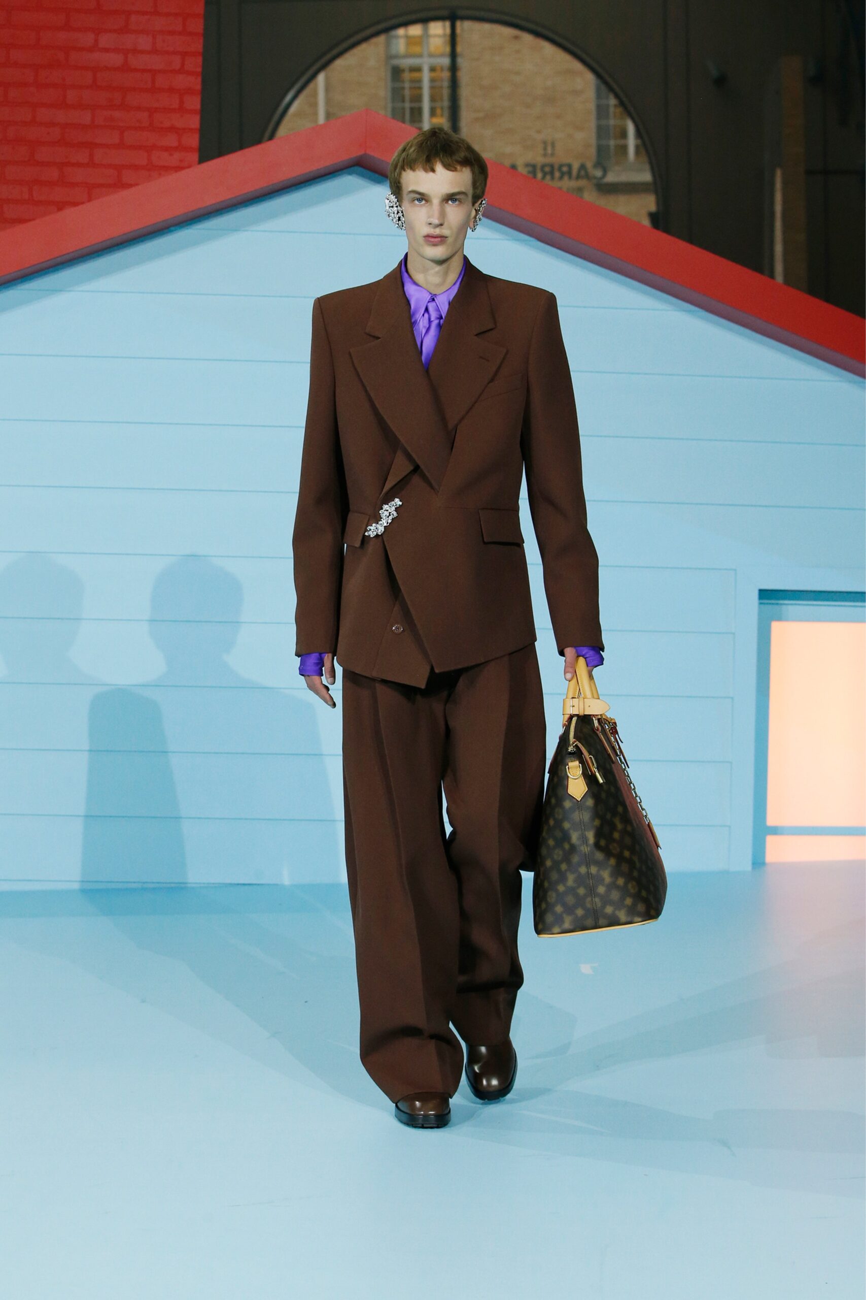 Louis Vuitton F/W 22 Menswear Look 13