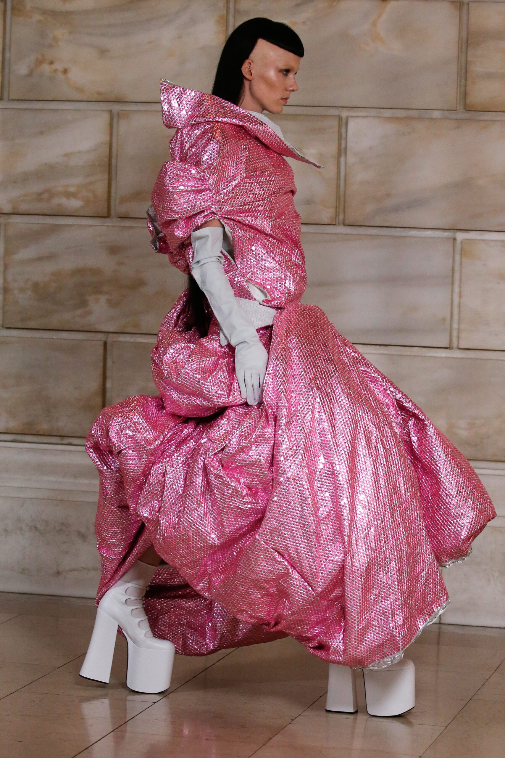 Marc Jacobs F/W 22 Look 13