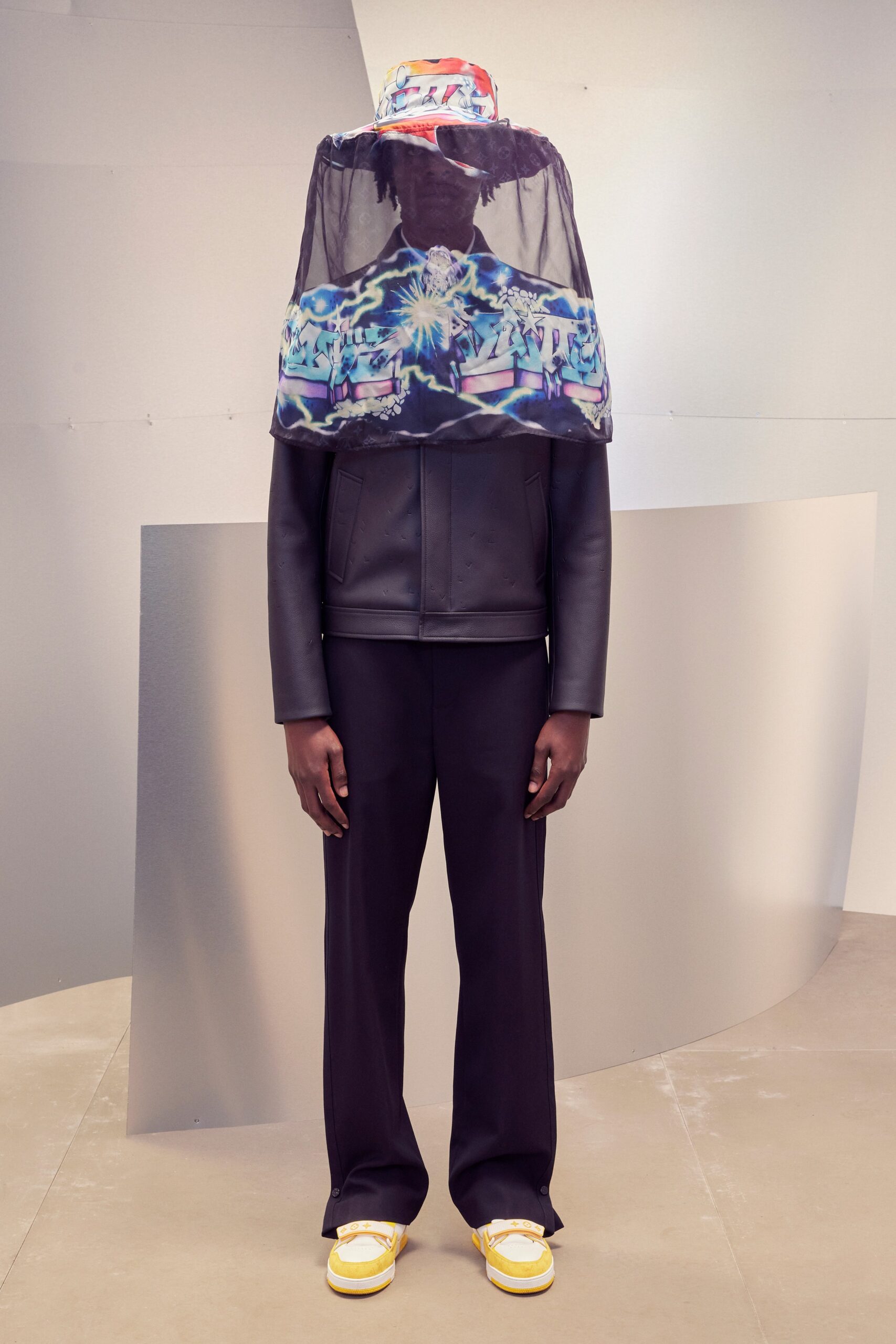 Louis Vuitton F/W 22 Look 14