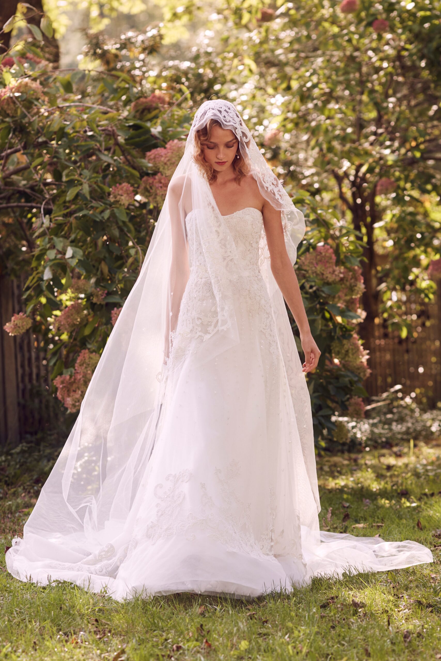 Marchesa F/W 19 Bridal Look 13