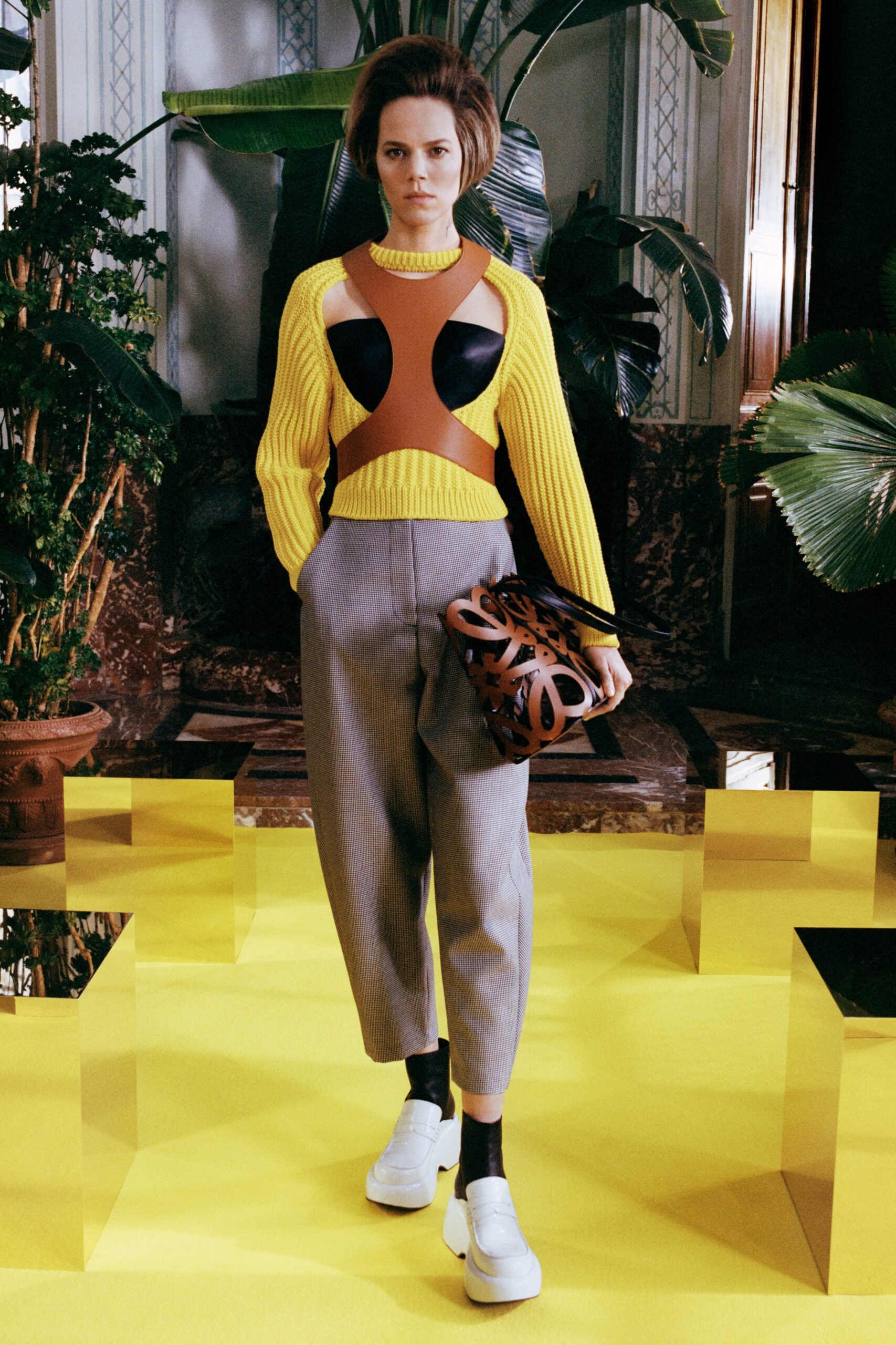 Loewe F/W 21 Look 15