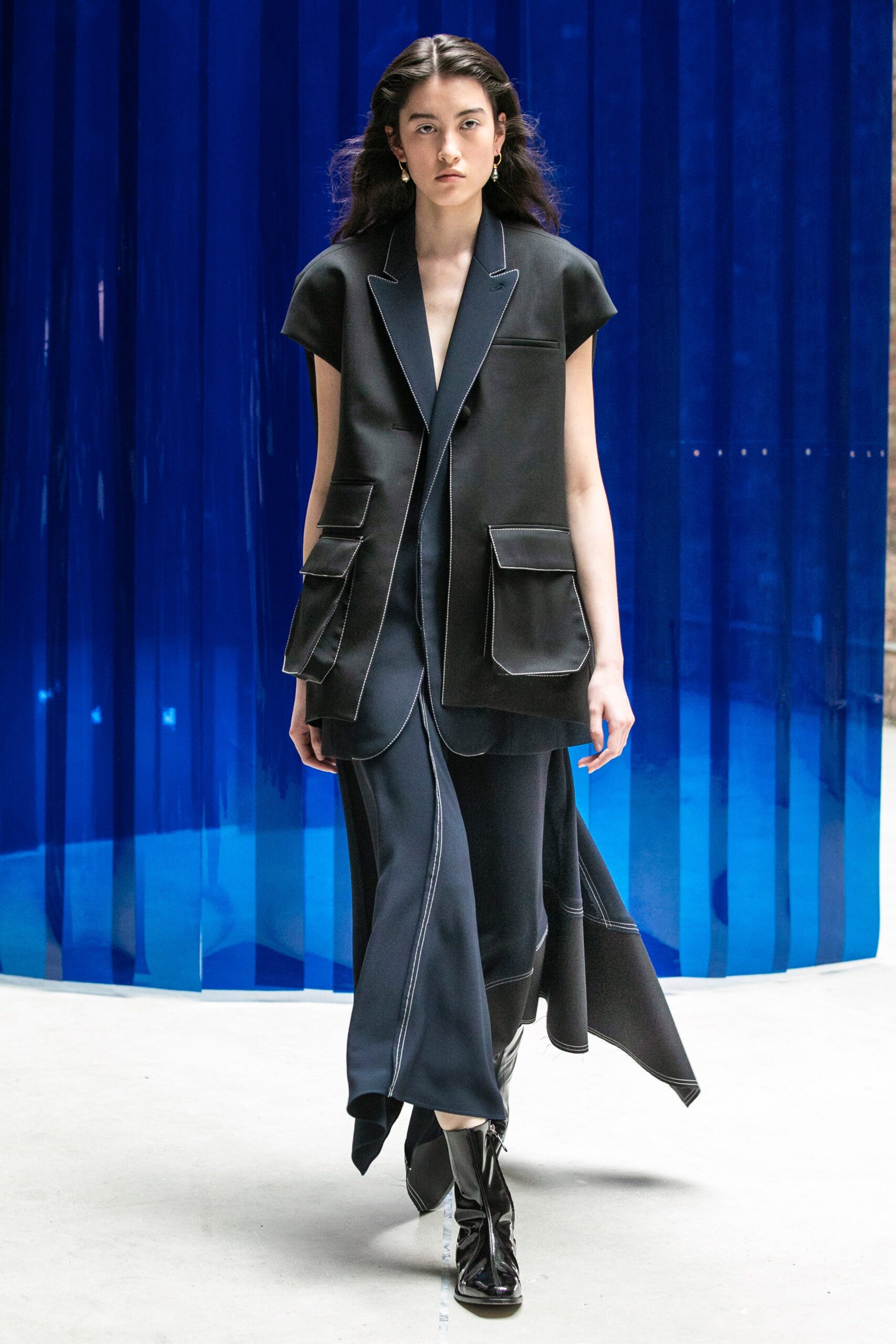 Lorod Resort 19 Look 15