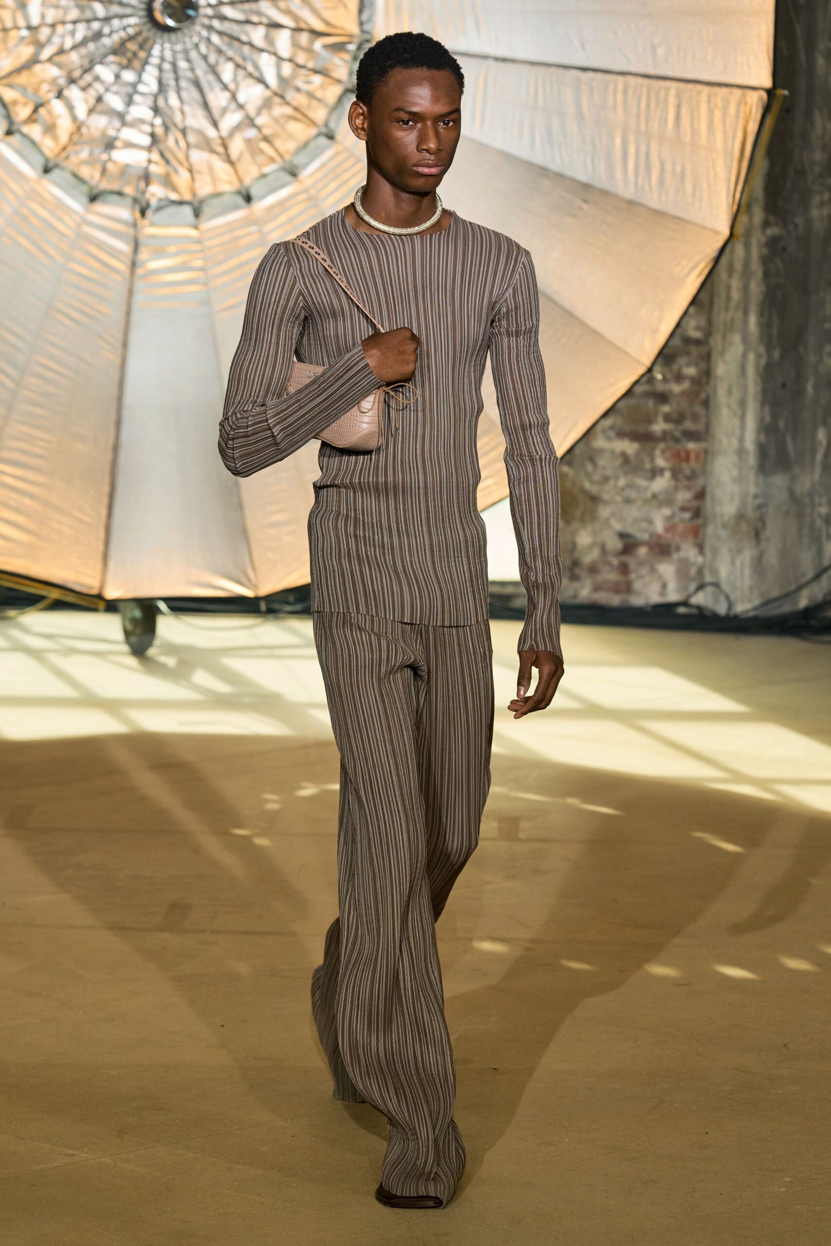 Ludovic de Saint Sernin S/S 23 Look 15