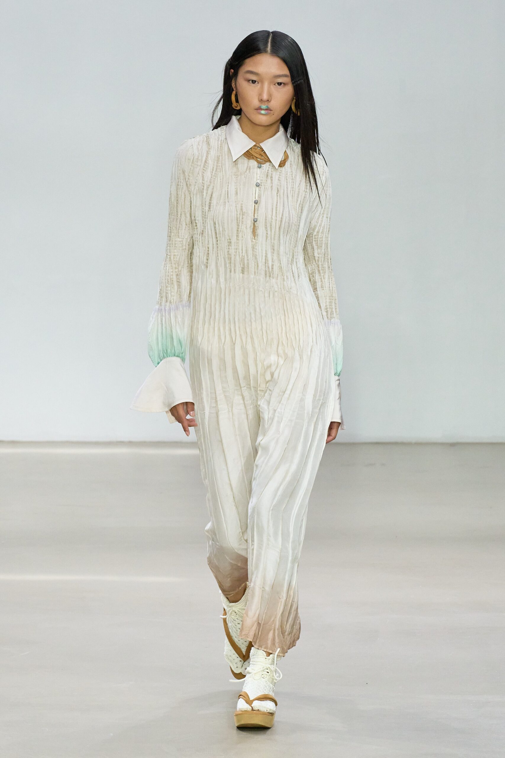 Mame Kurogouchi S/S 23 Look 15