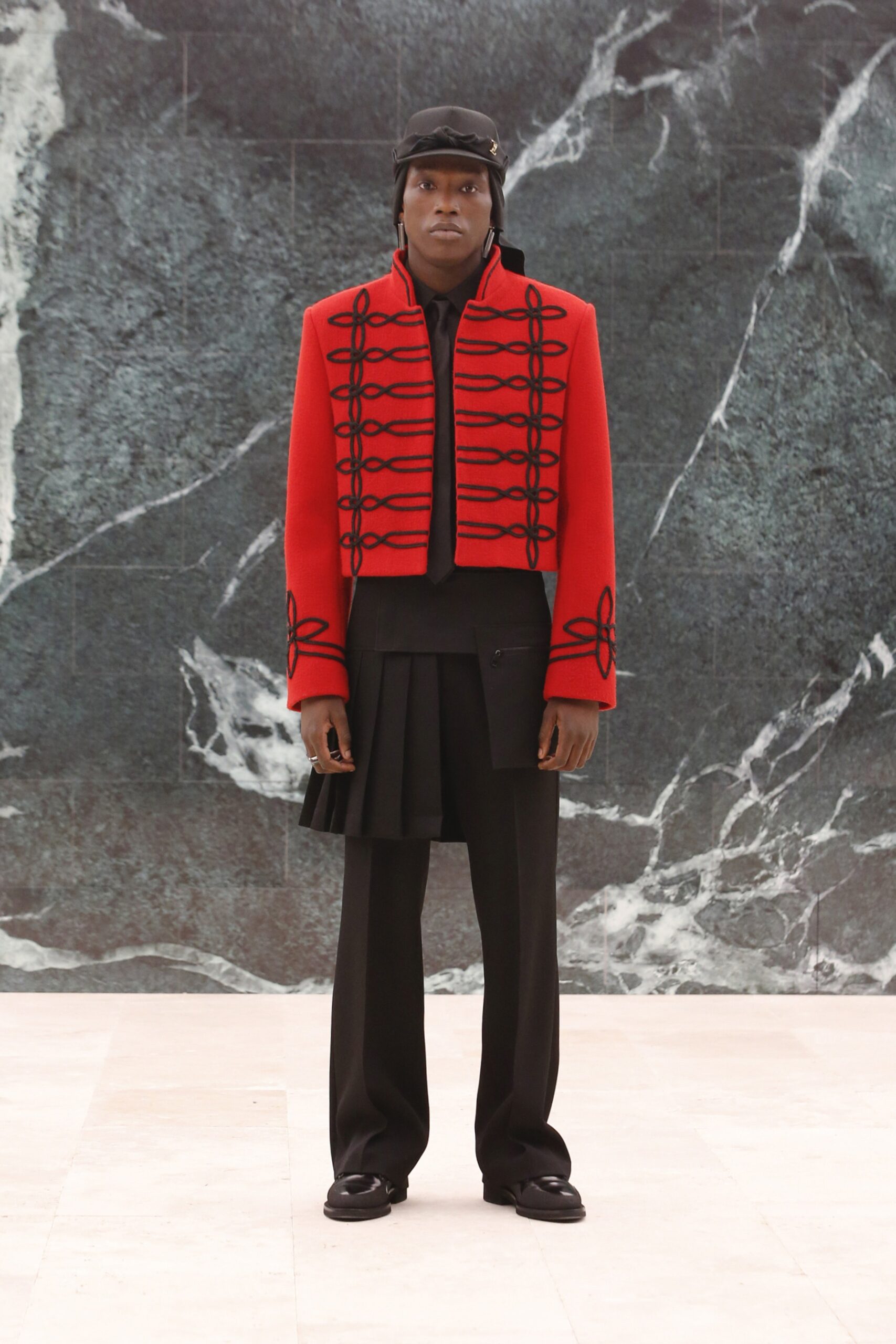 Louis Vuitton F/W 21 Menswear Look 16