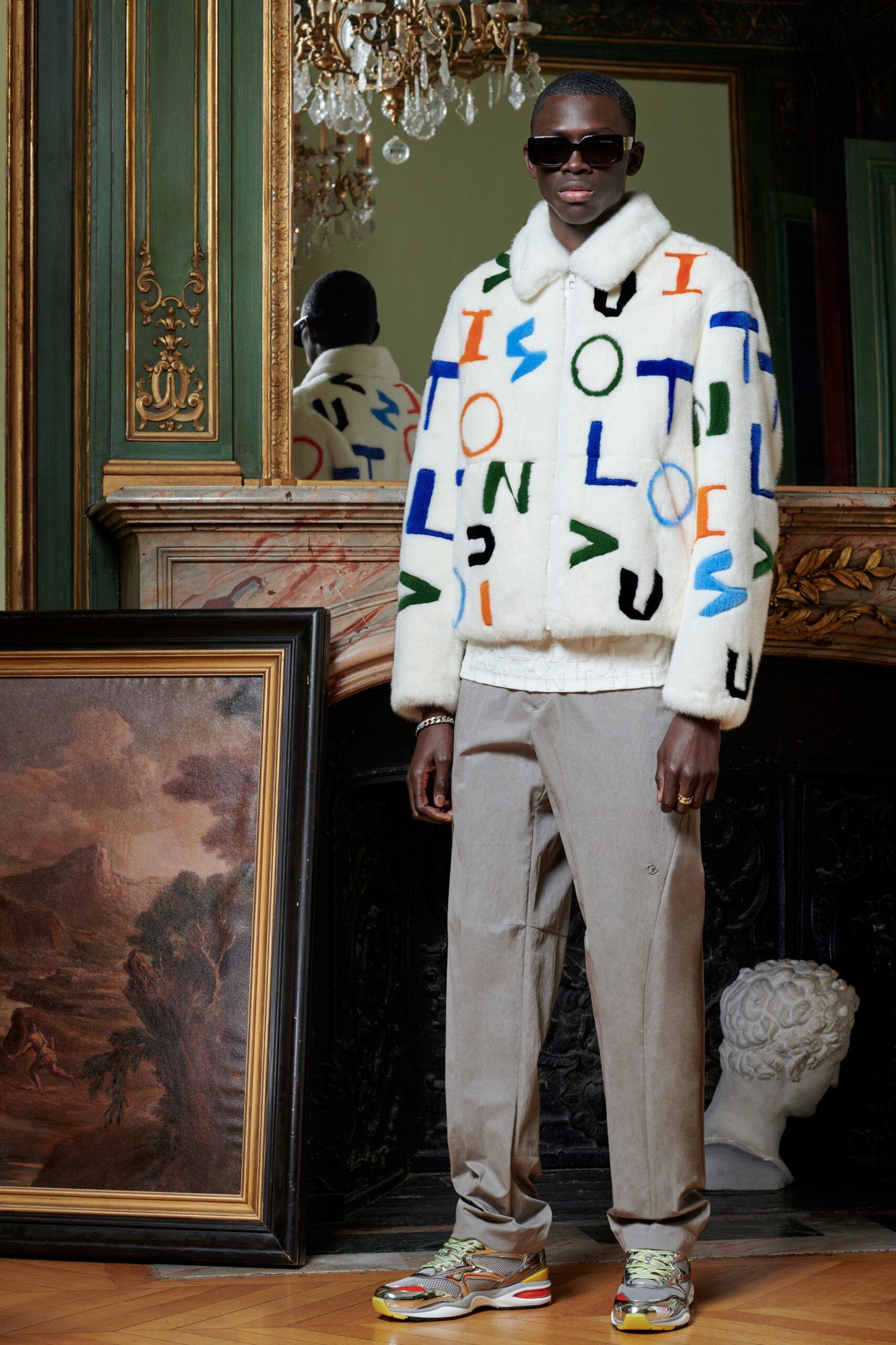 Louis Vuitton F/W 20 Look 13