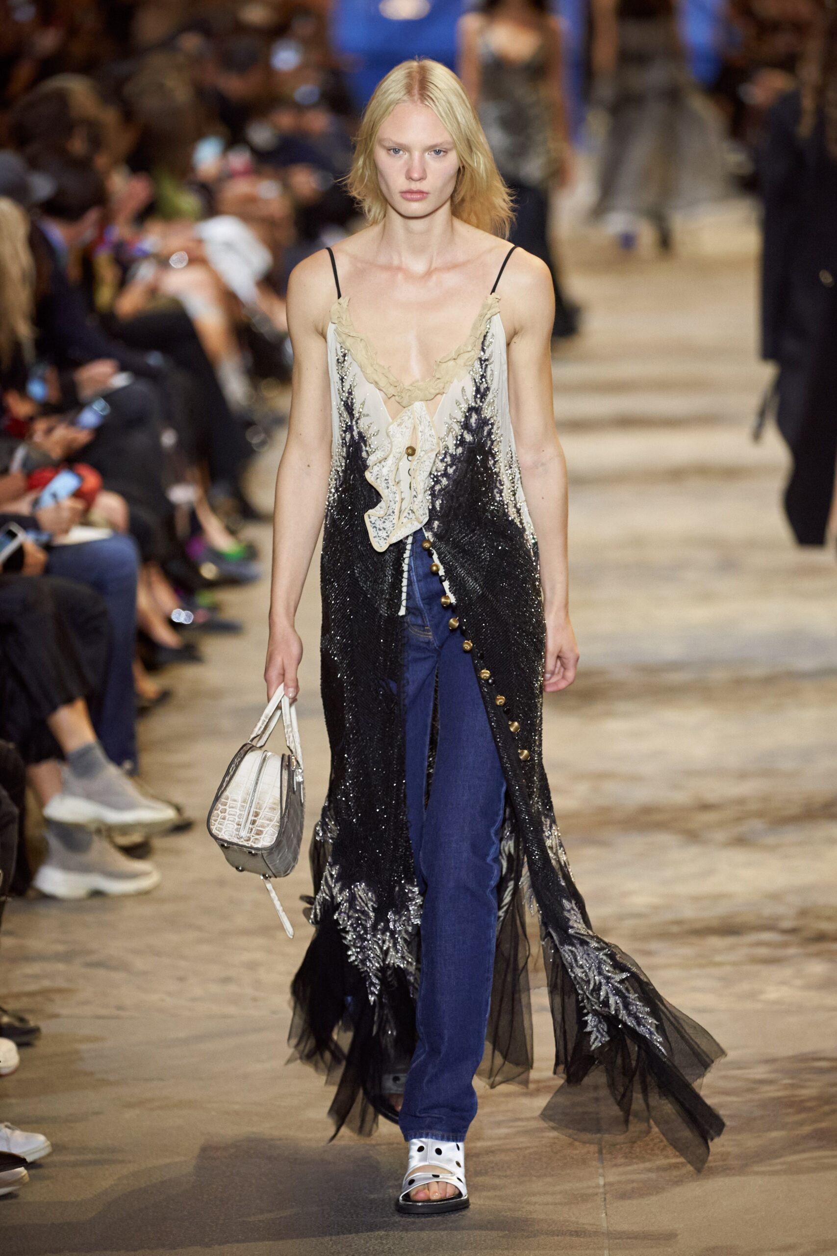 Louis Vuitton S/S 22 Look 16