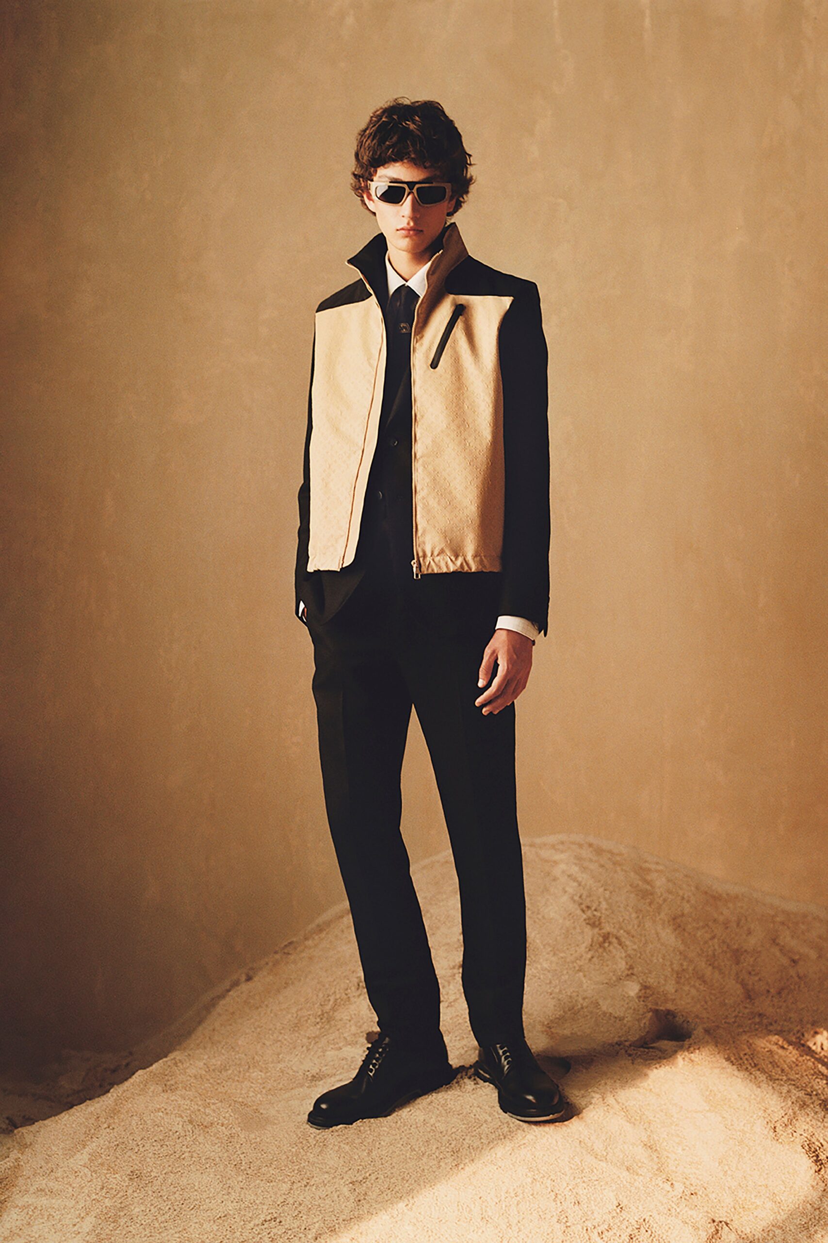 Louis Vuitton F/W 23 Look 16