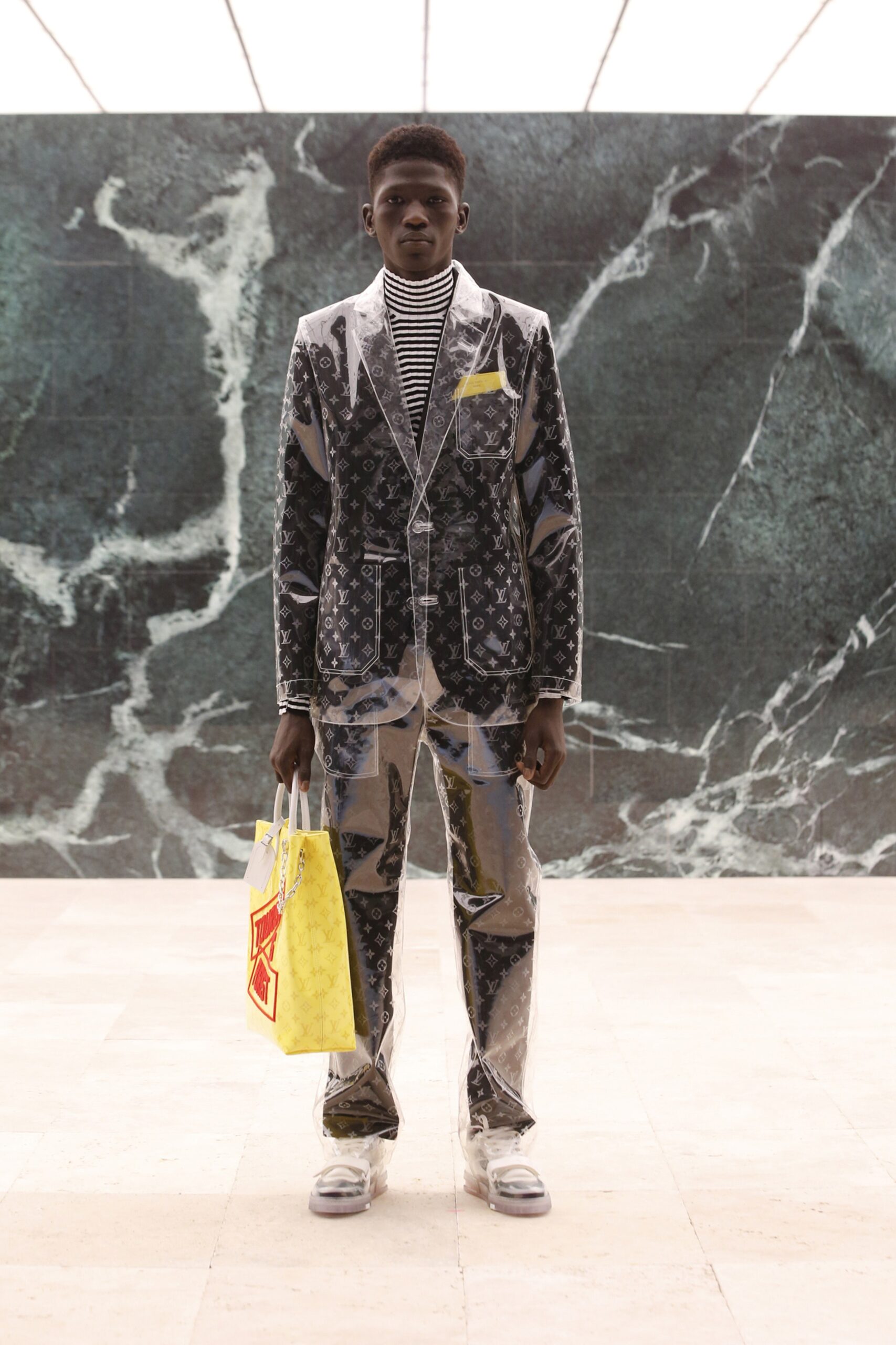 Louis Vuitton F/W 21 Menswear Look 17