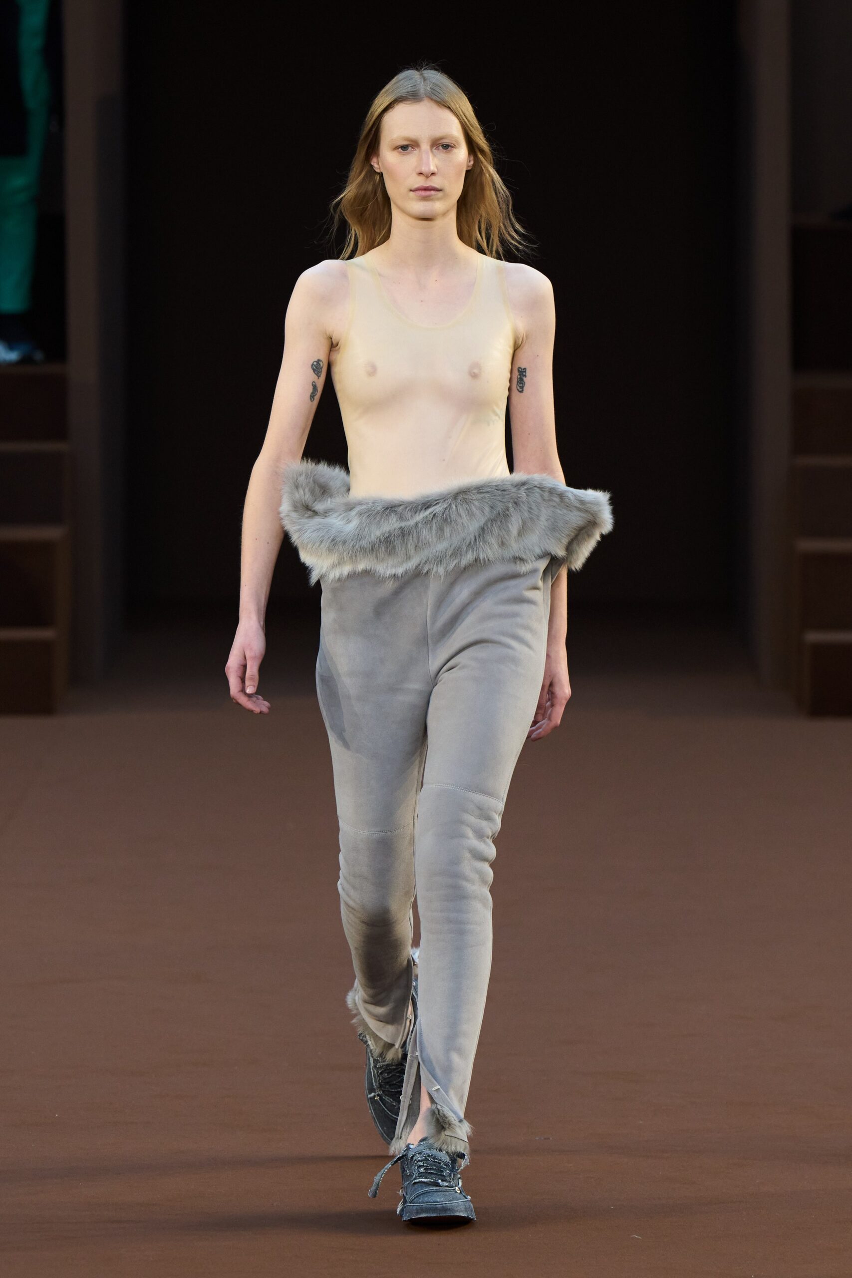 Loewe F/W 22 Look 17