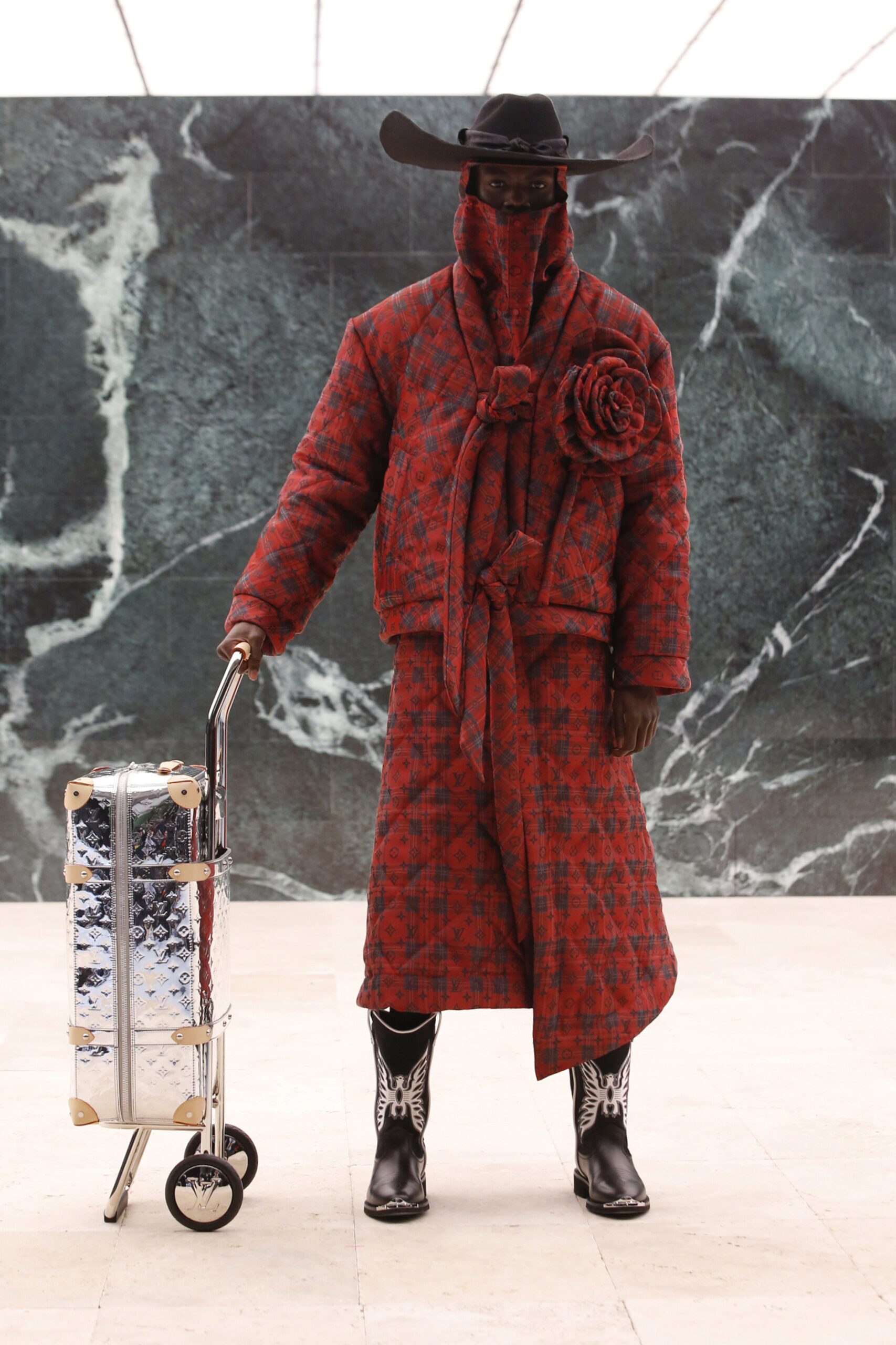 Louis Vuitton F/W 21 Menswear Look 18