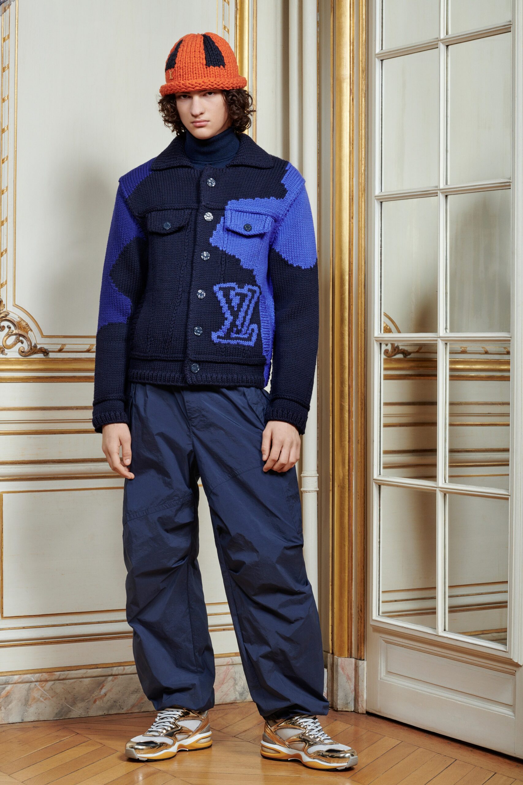 Louis Vuitton F/W 20 Look 15